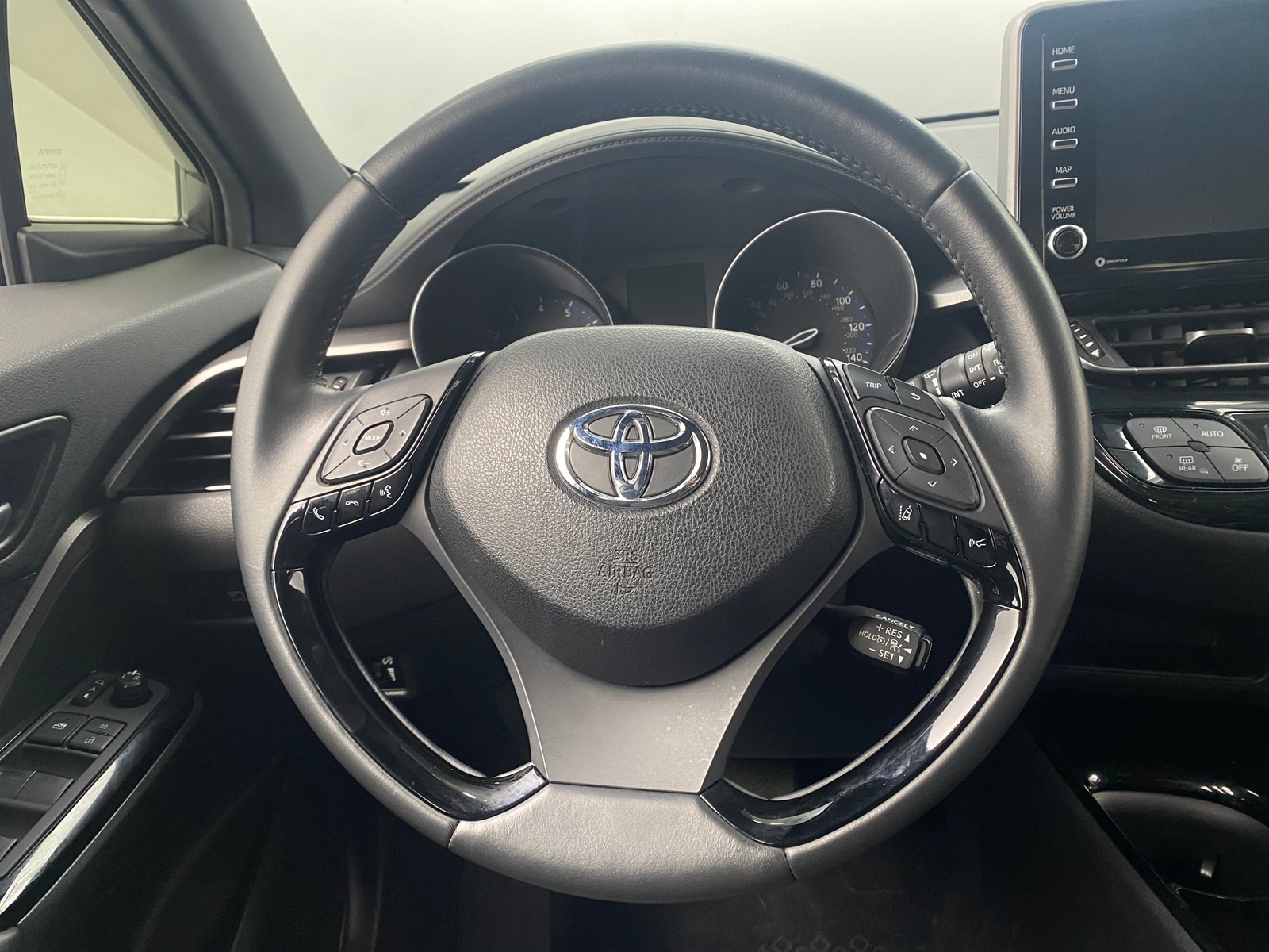 Thumbnail: 2021 Toyota C-HR - 5