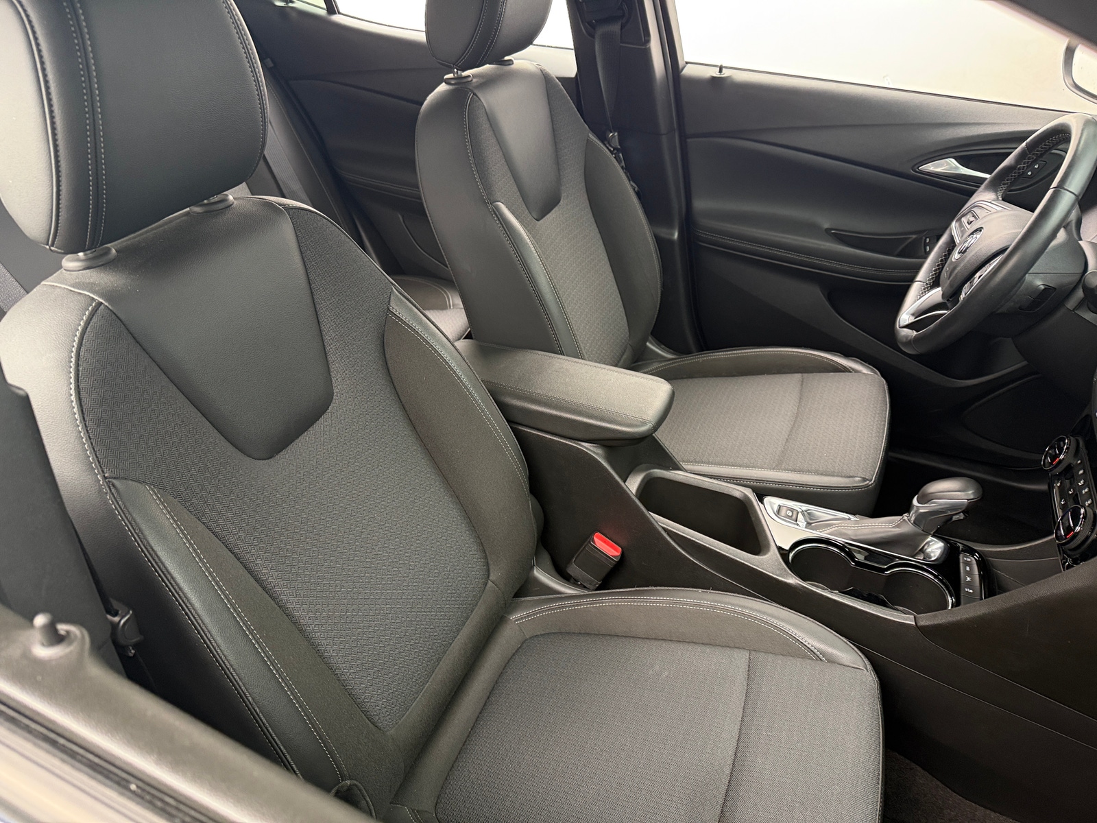 Thumbnail: 2020 Buick Encore GX - 2
