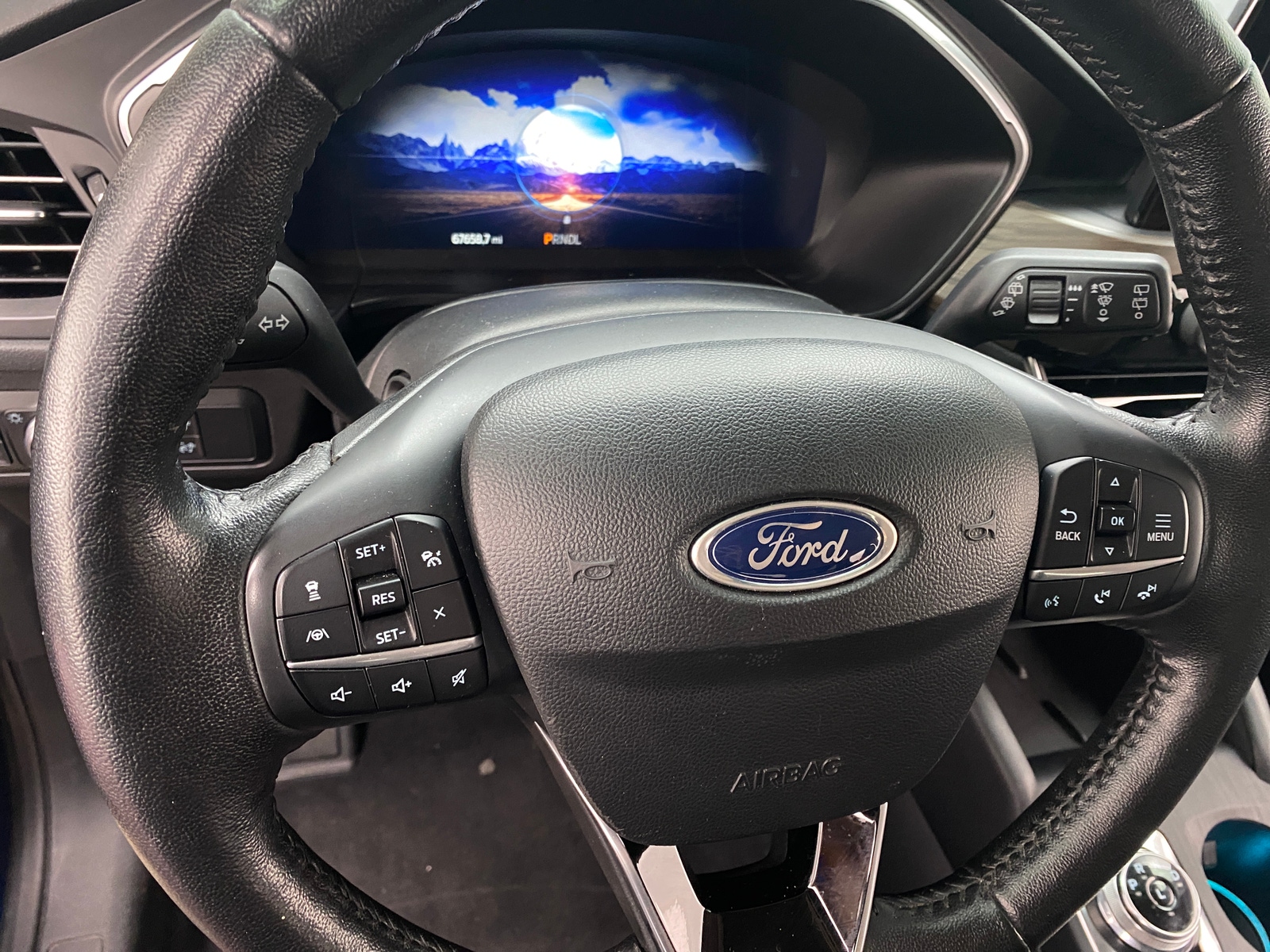 Thumbnail: 2020 Ford Escape - 4