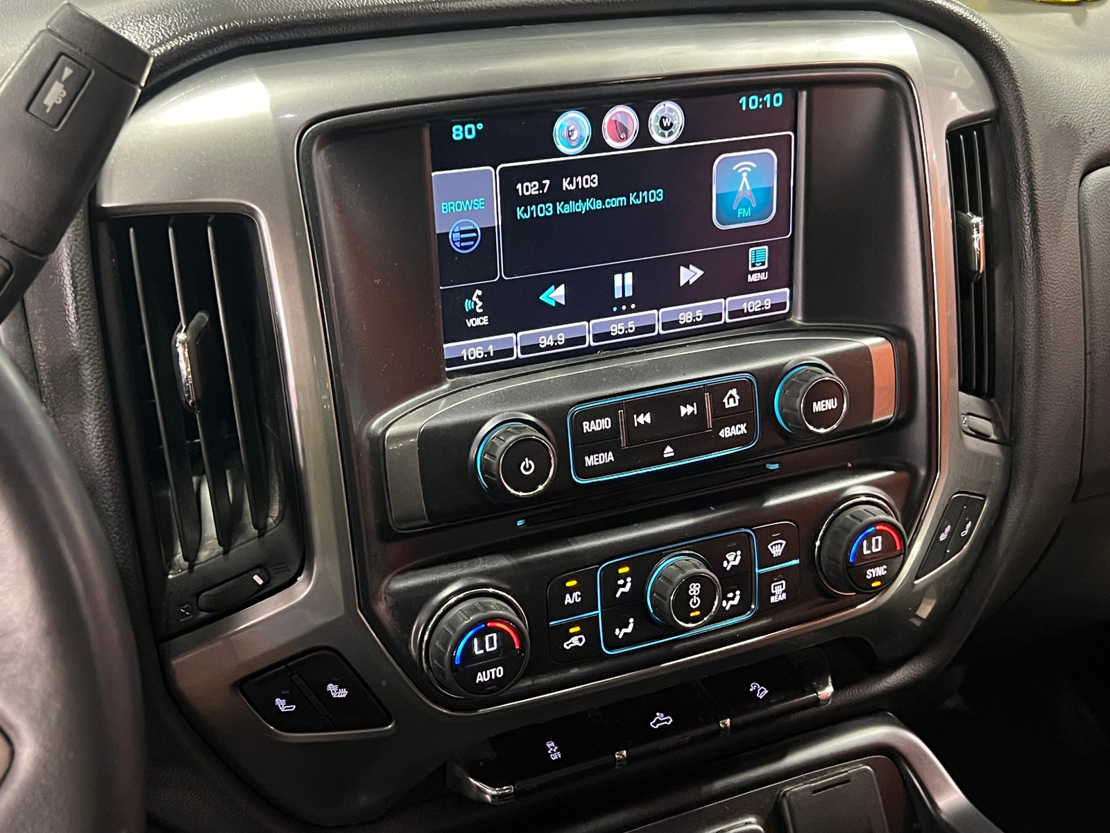 Thumbnail: 2015 Chevrolet Silverado 1500 - 4