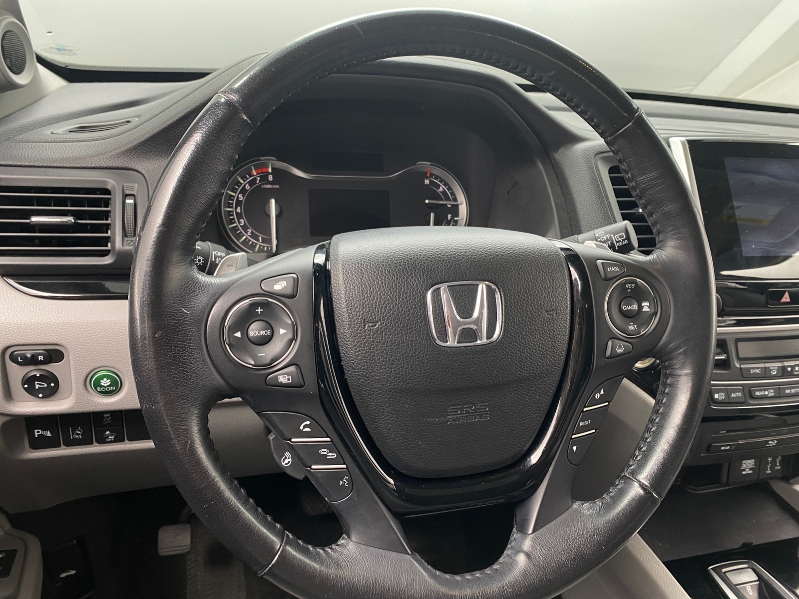 Thumbnail: 2018 Honda Pilot - 4