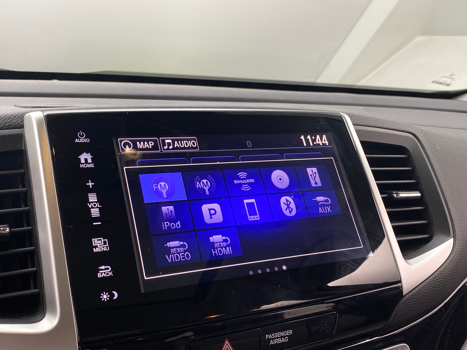Thumbnail: 2018 Honda Pilot - 3