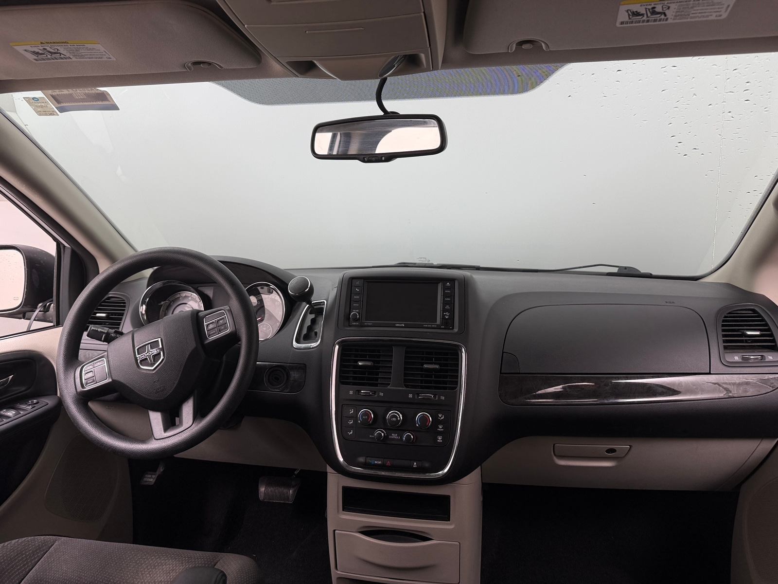 Thumbnail: 2018 Dodge Grand Caravan - 3