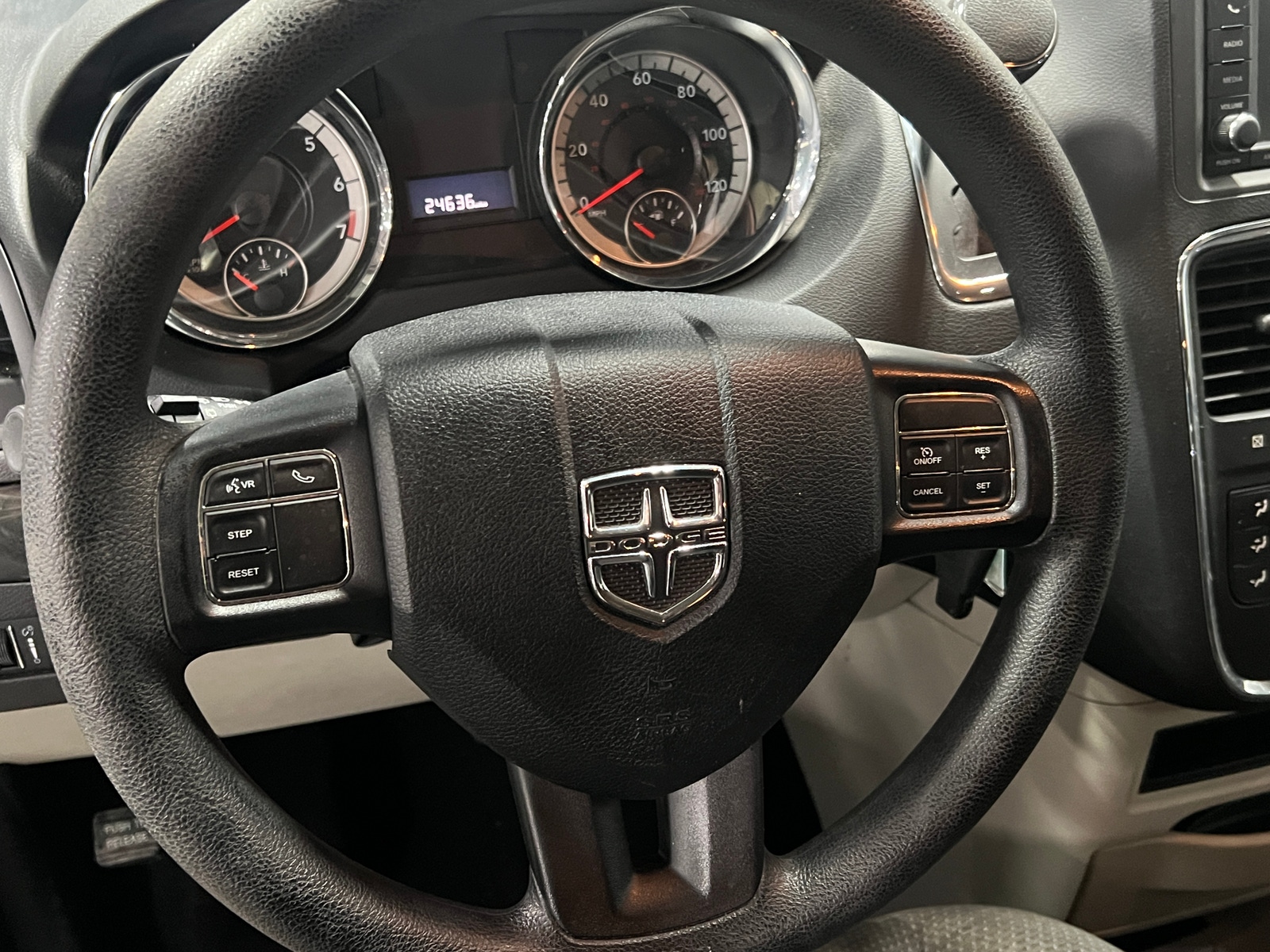 Thumbnail: 2018 Dodge Grand Caravan - 5