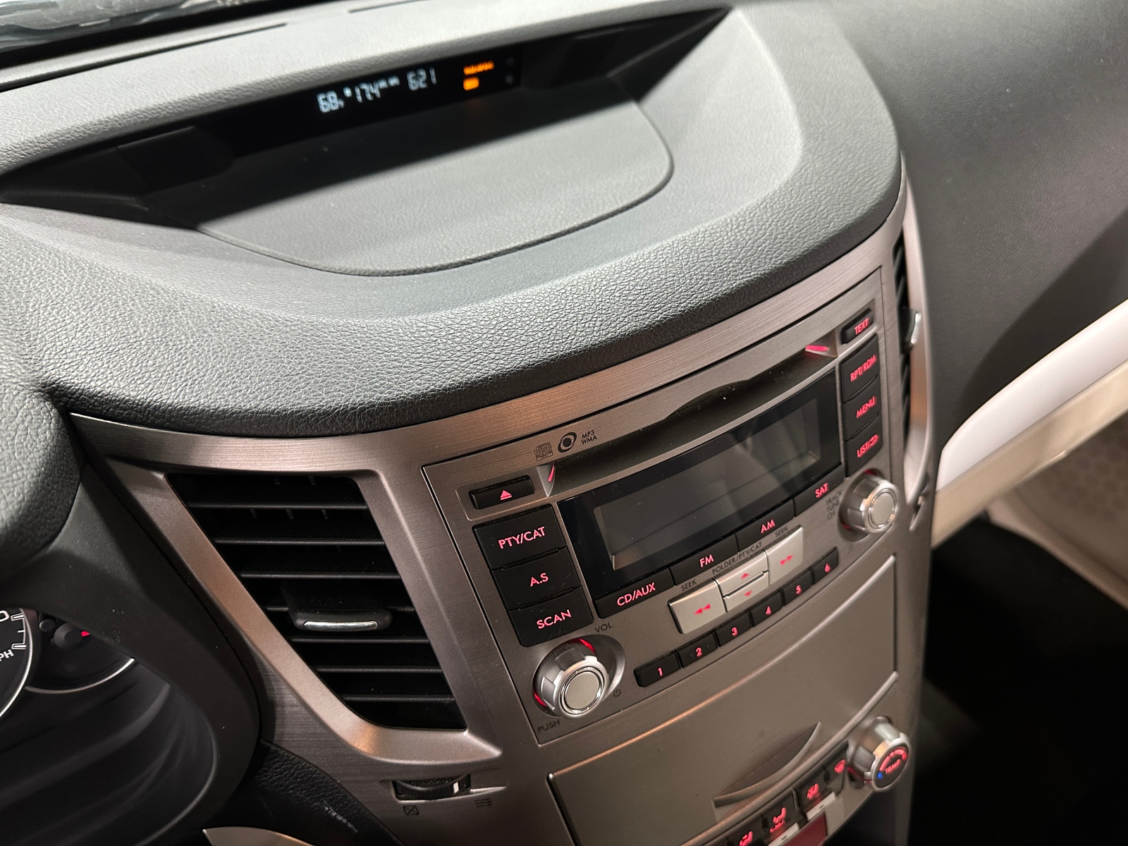 Thumbnail: 2013 Subaru Outback - 4