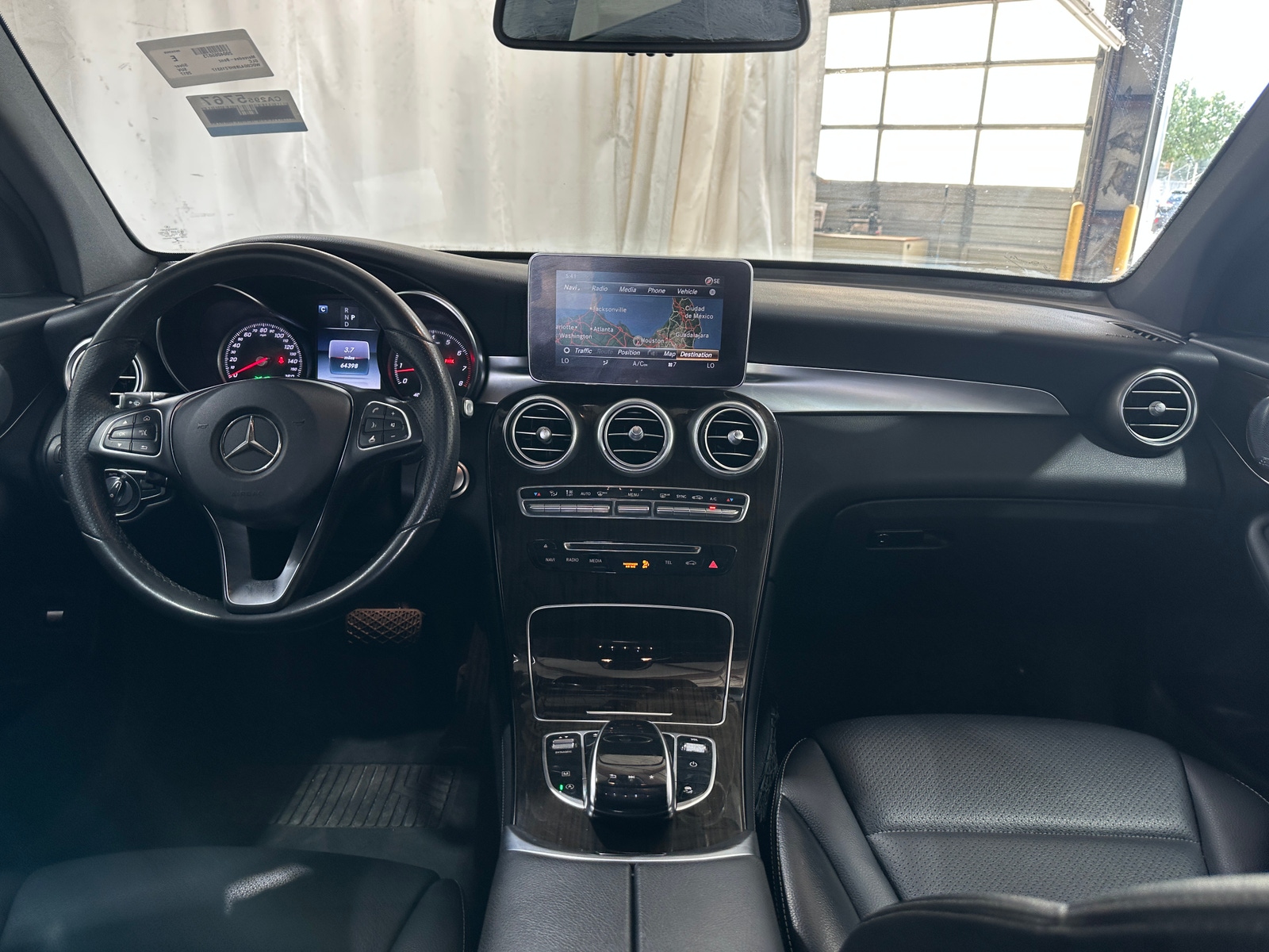 Thumbnail: 2017 Mercedes-Benz GLC - 2