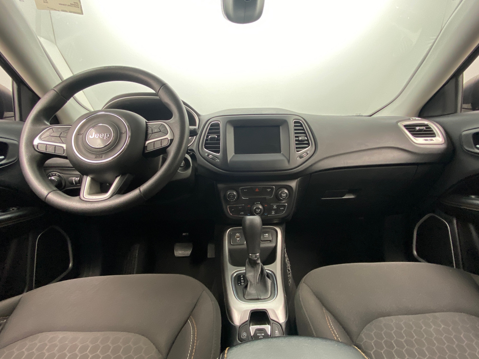 Thumbnail: 2020 Jeep Compass - 3
