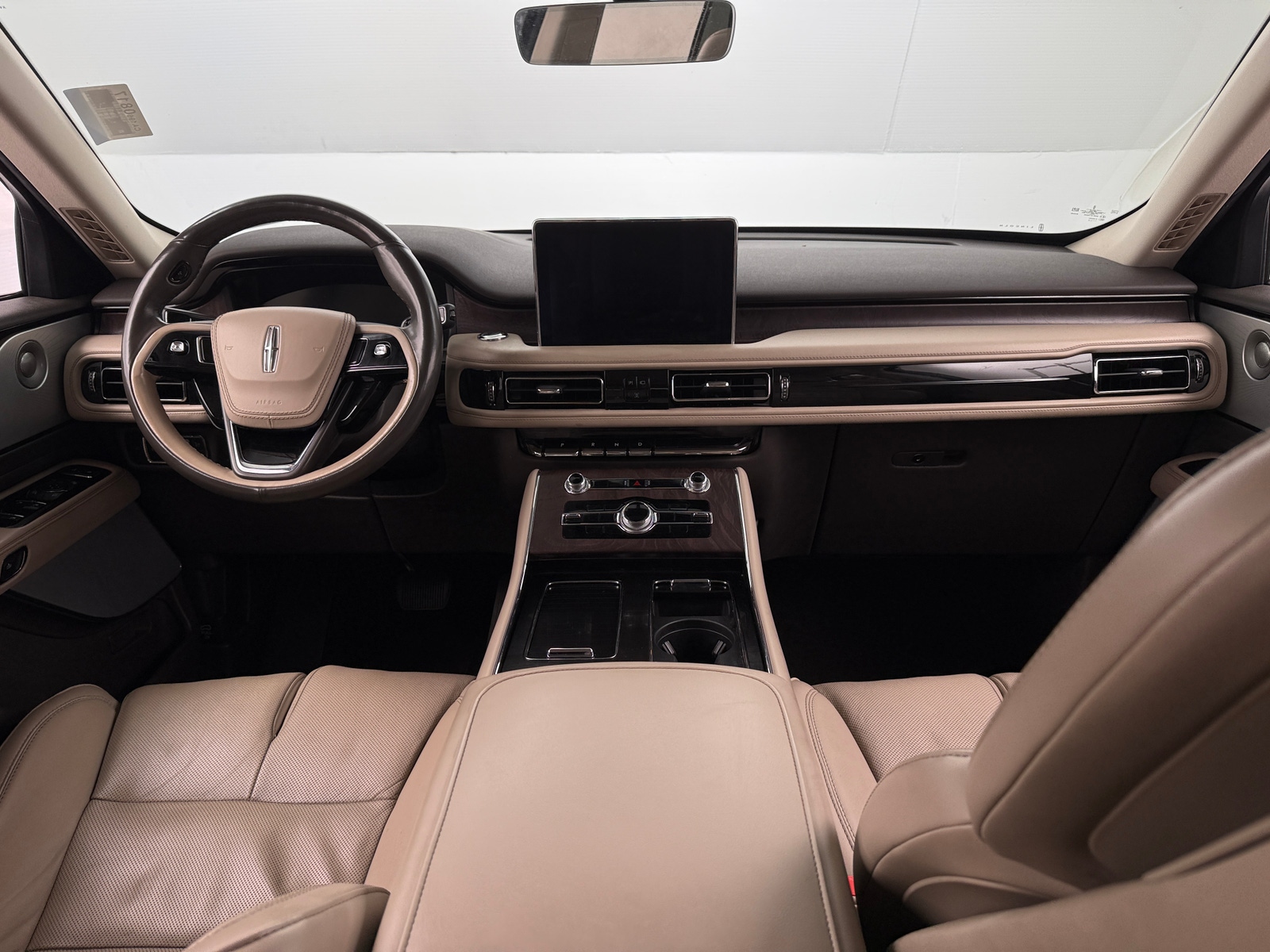 Thumbnail: 2022 Lincoln Aviator - 2