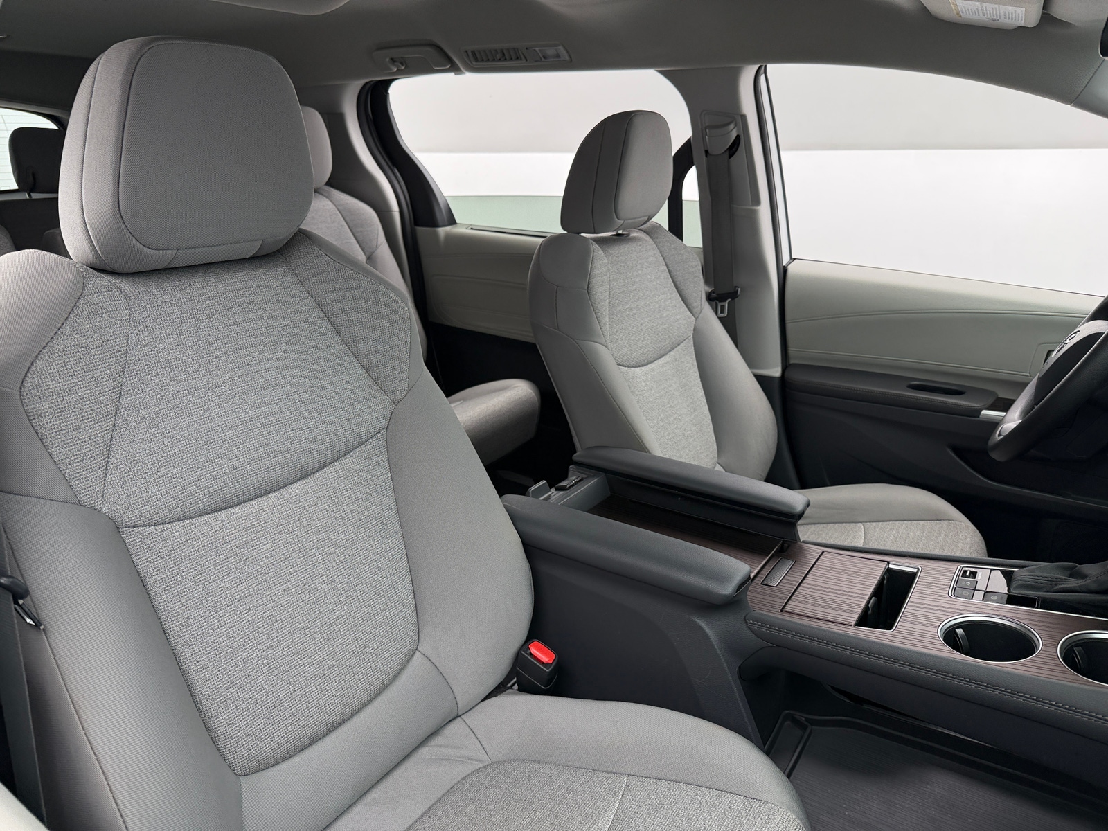 Thumbnail: 2024 Toyota Sienna - 2