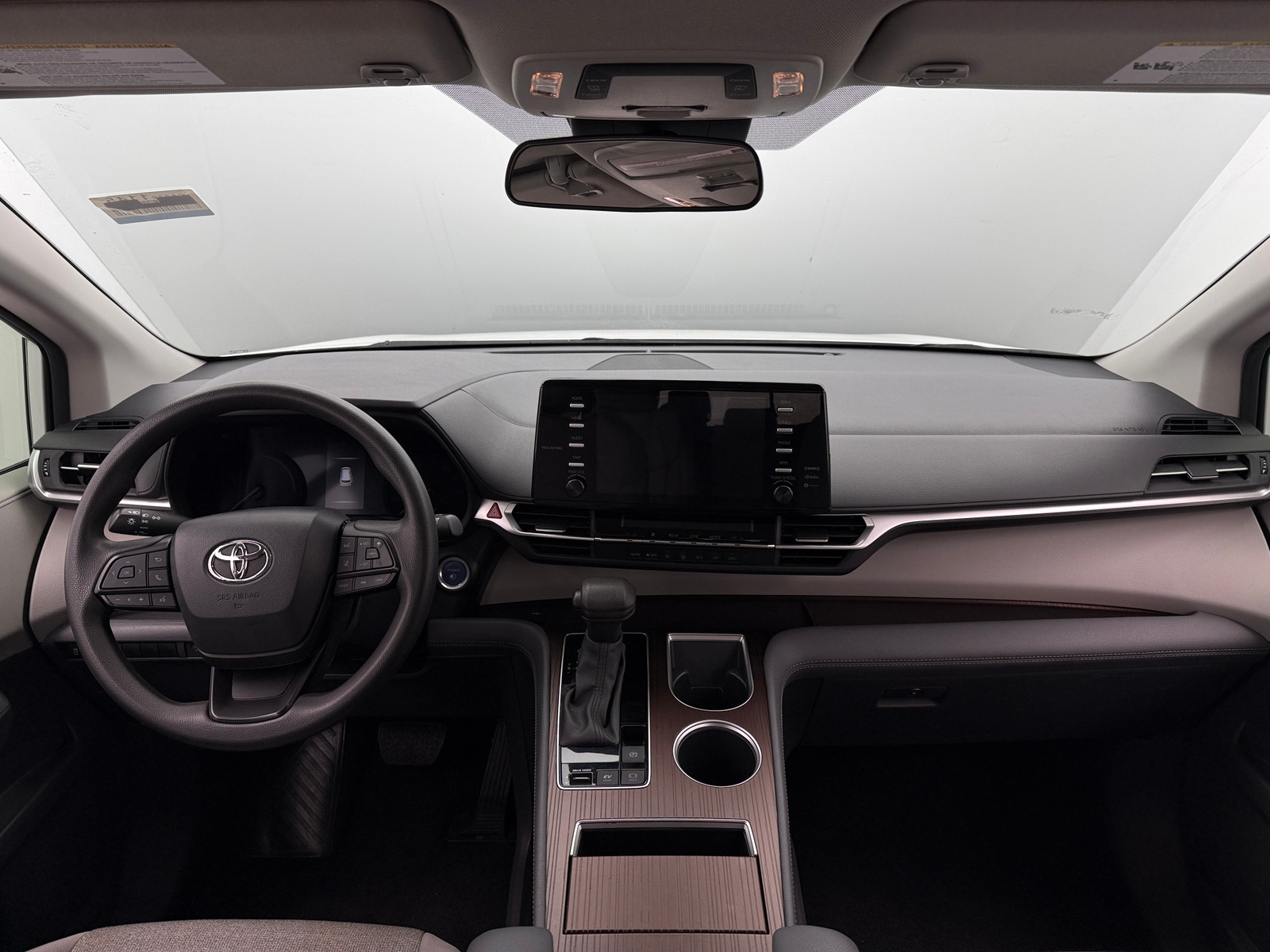 Thumbnail: 2024 Toyota Sienna - 3