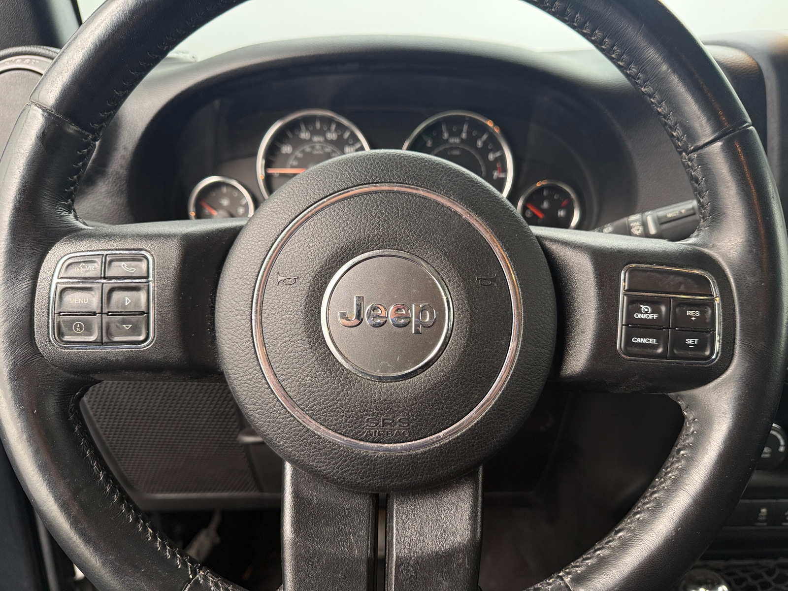 Thumbnail: 2017 Jeep Wrangler - 5