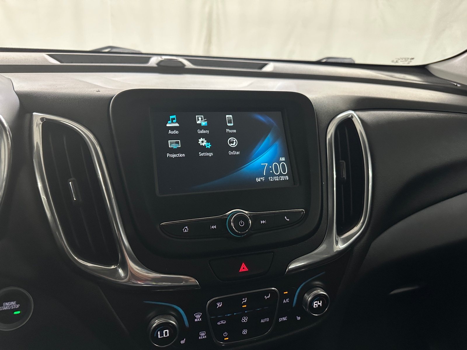 Thumbnail: 2018 Chevrolet Equinox - 4