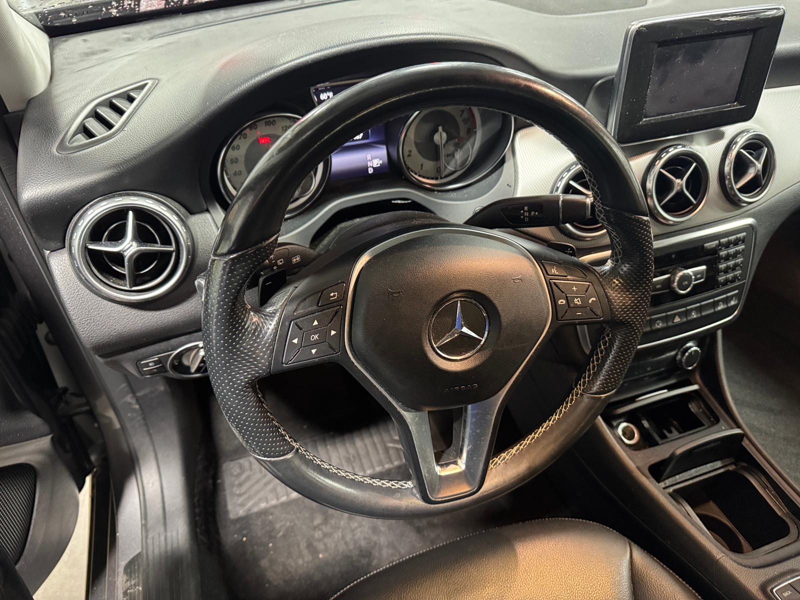 Thumbnail: 2015 Mercedes-Benz GLA - 4