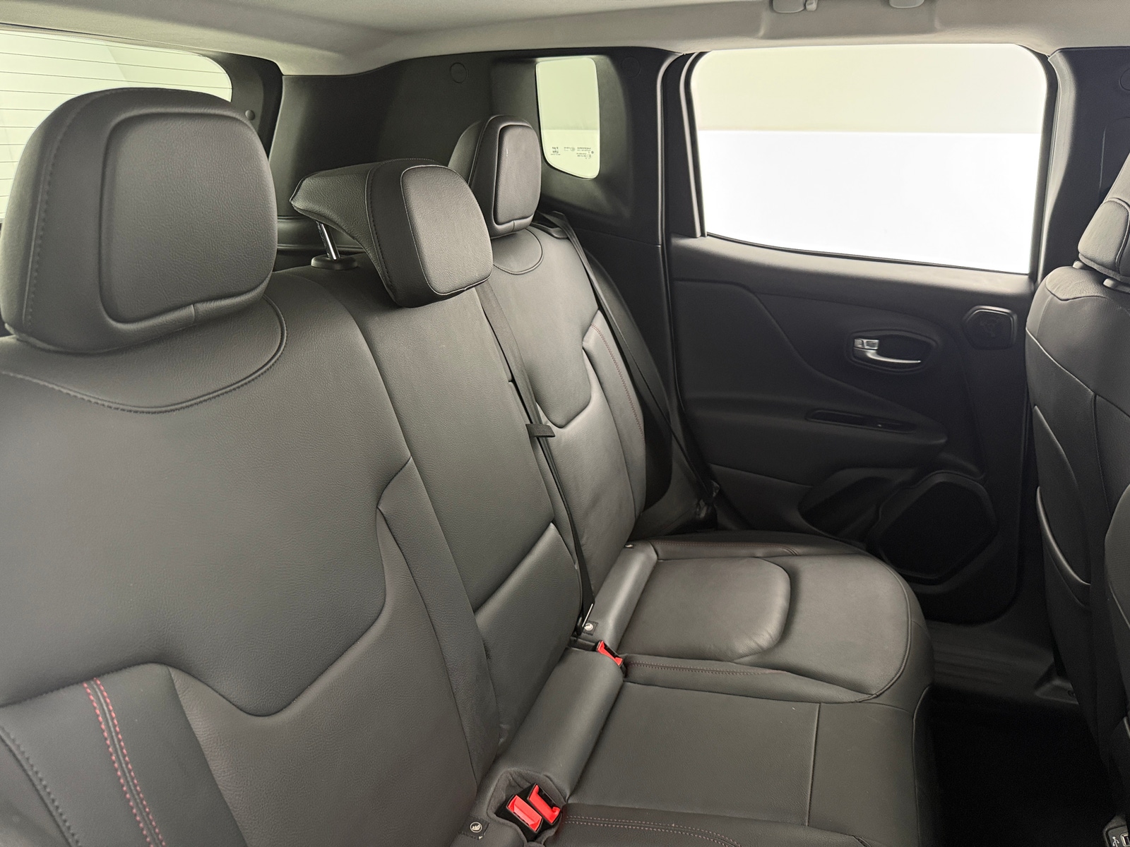 Thumbnail: 2022 Jeep Renegade - 5