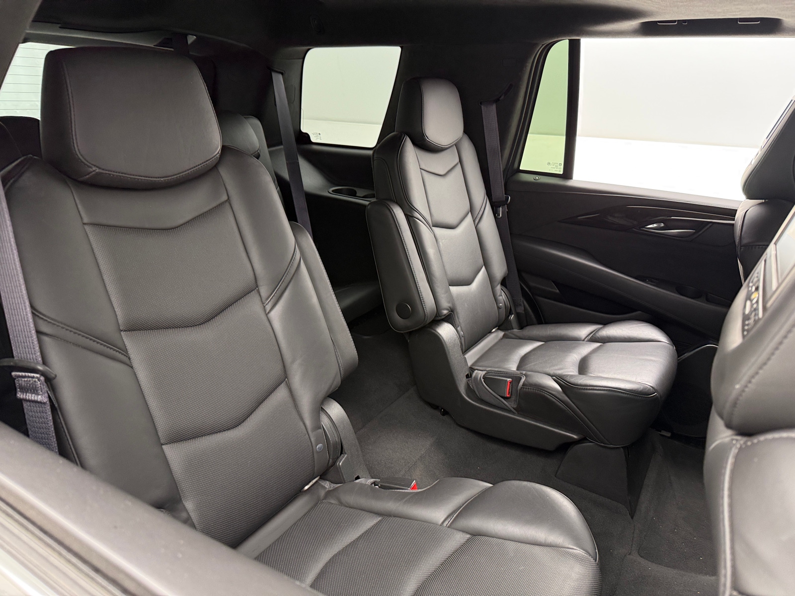 Thumbnail: 2016 Cadillac Escalade - 5