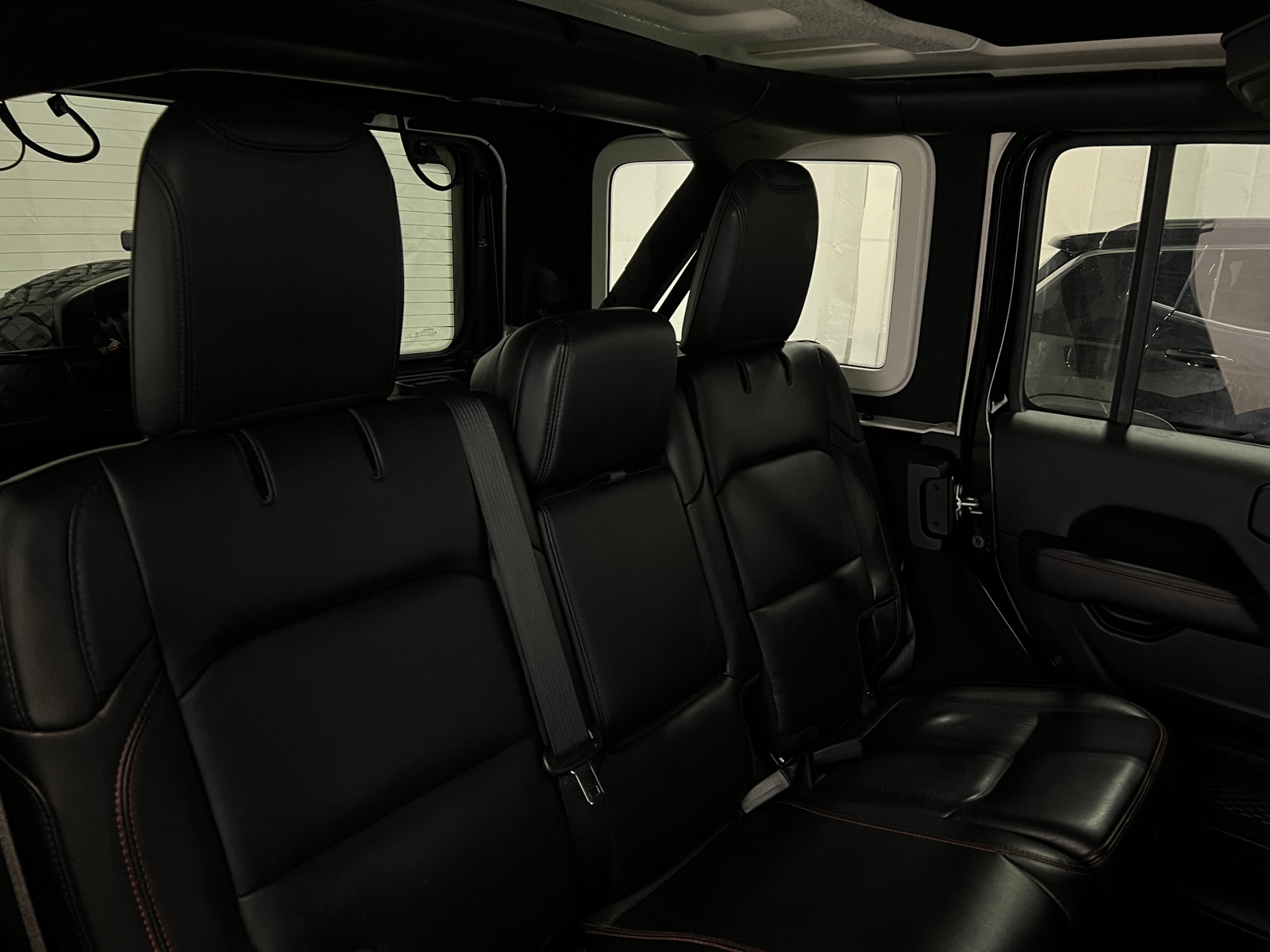 Thumbnail: 2019 Jeep Wrangler - 6