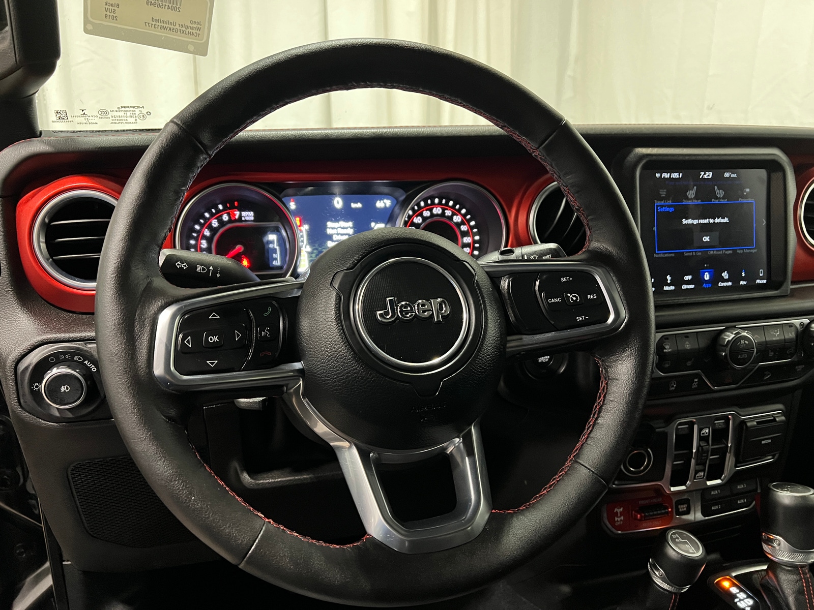 Thumbnail: 2019 Jeep Wrangler - 5