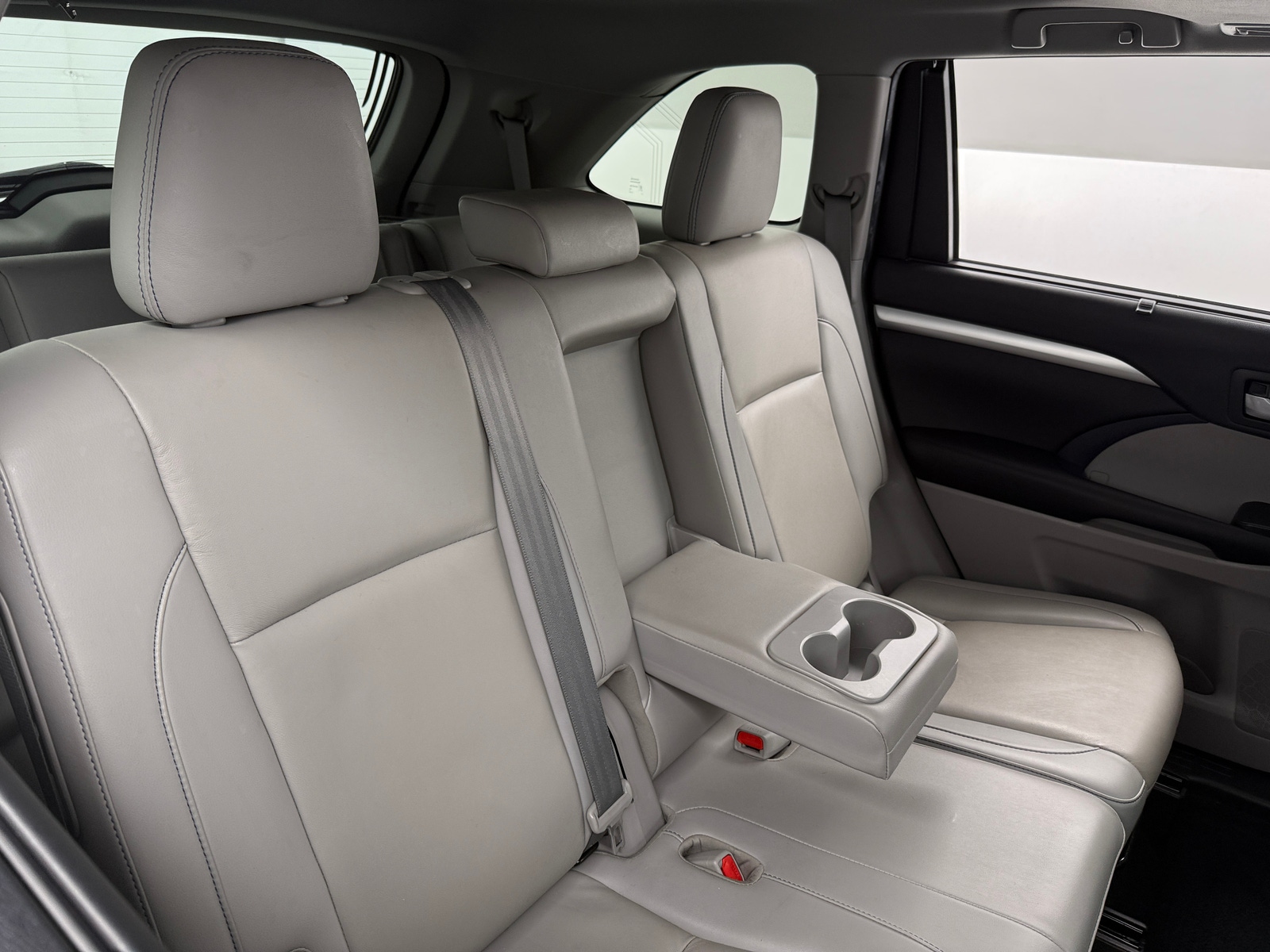 Thumbnail: 2019 Toyota Highlander - 5