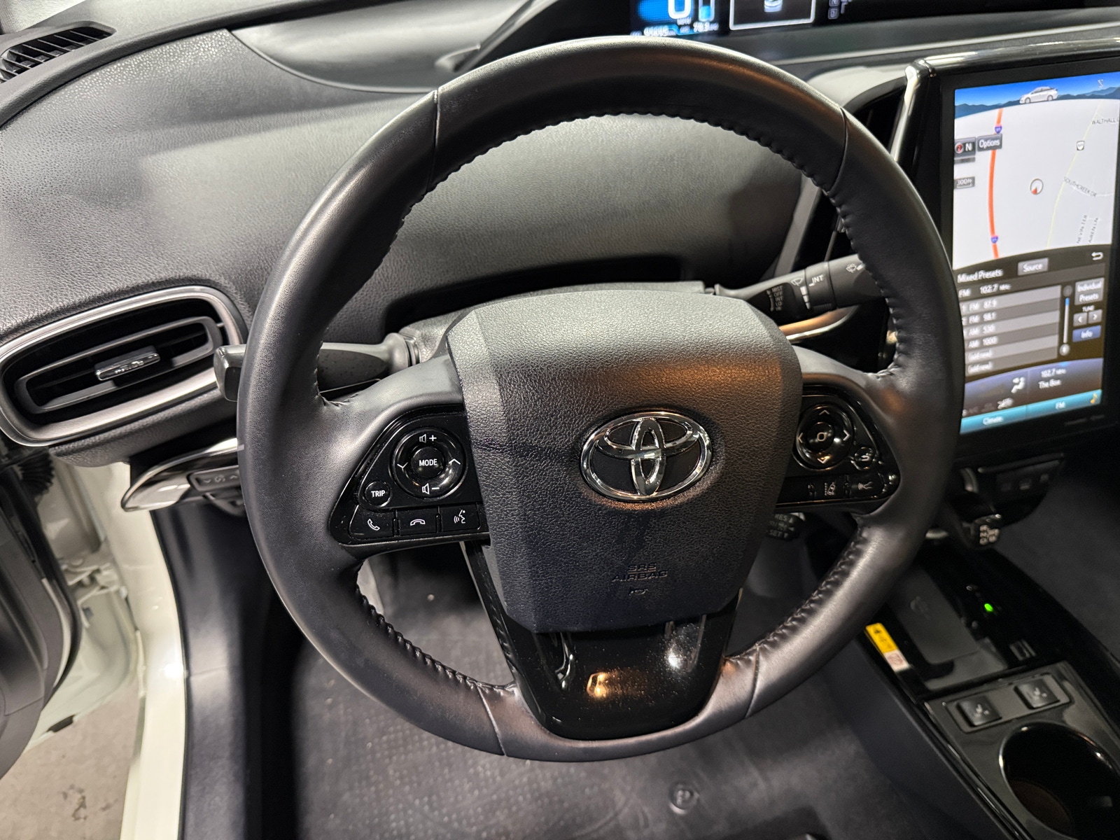 Thumbnail: 2020 Toyota Prius Prime - 4