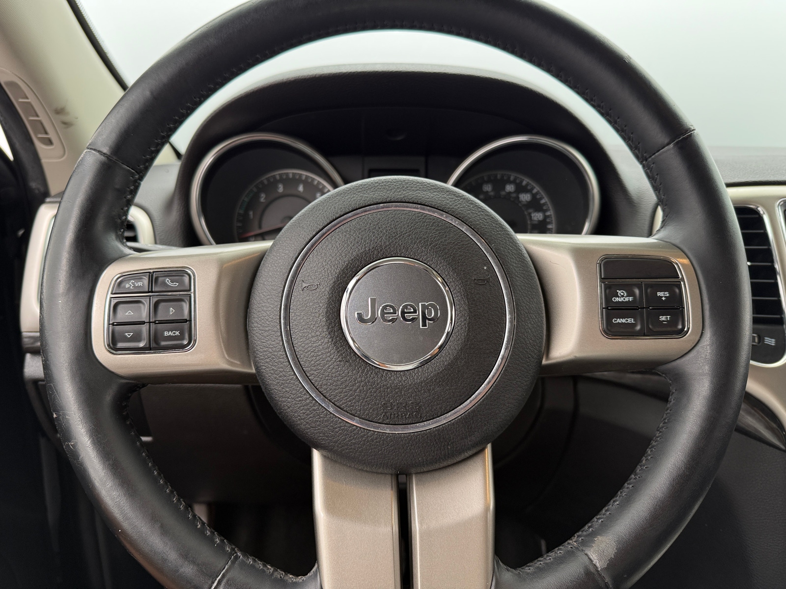Thumbnail: 2012 Jeep Grand Cherokee - 5