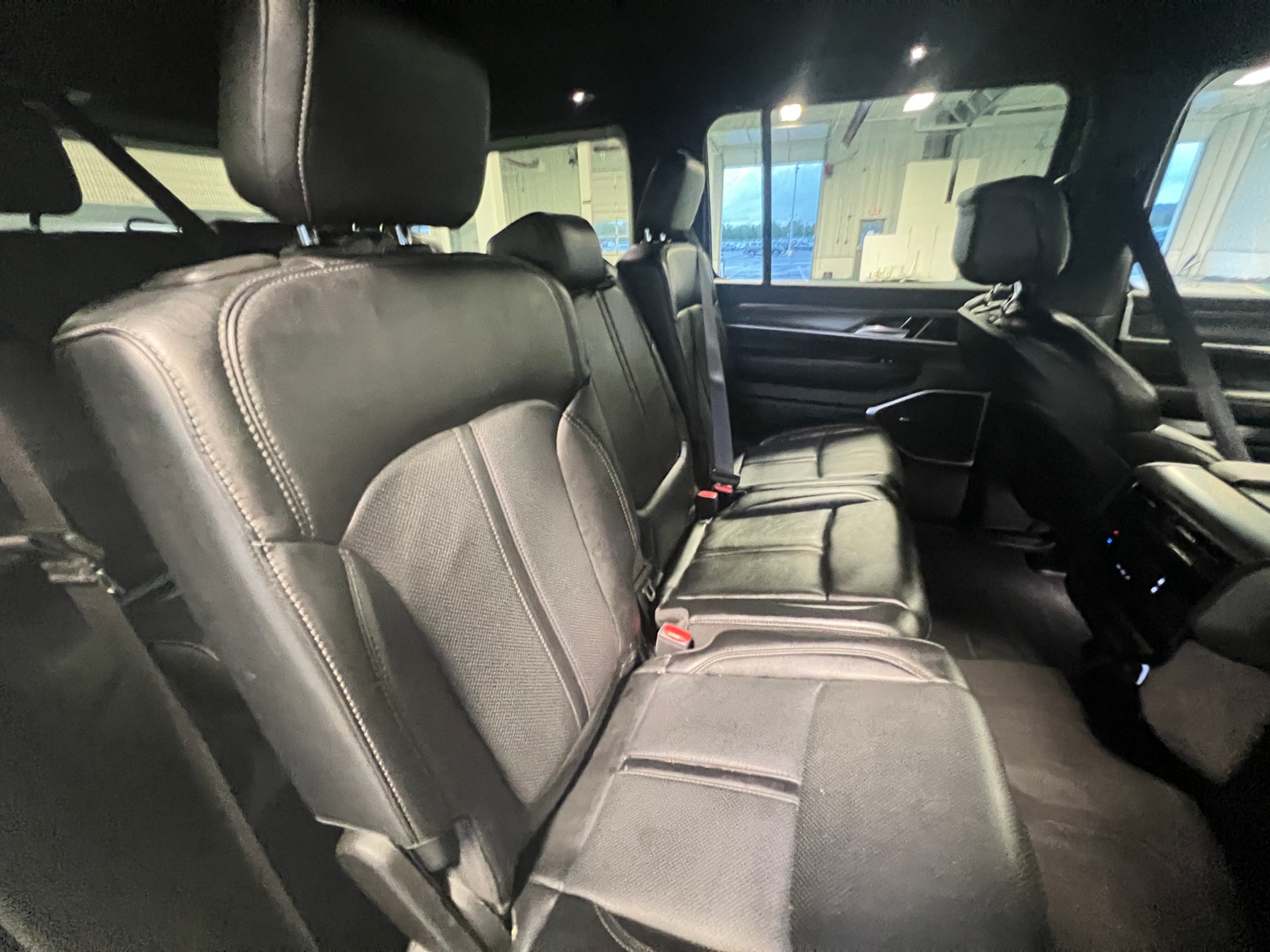 Thumbnail: 2024 Jeep Wagoneer - 5