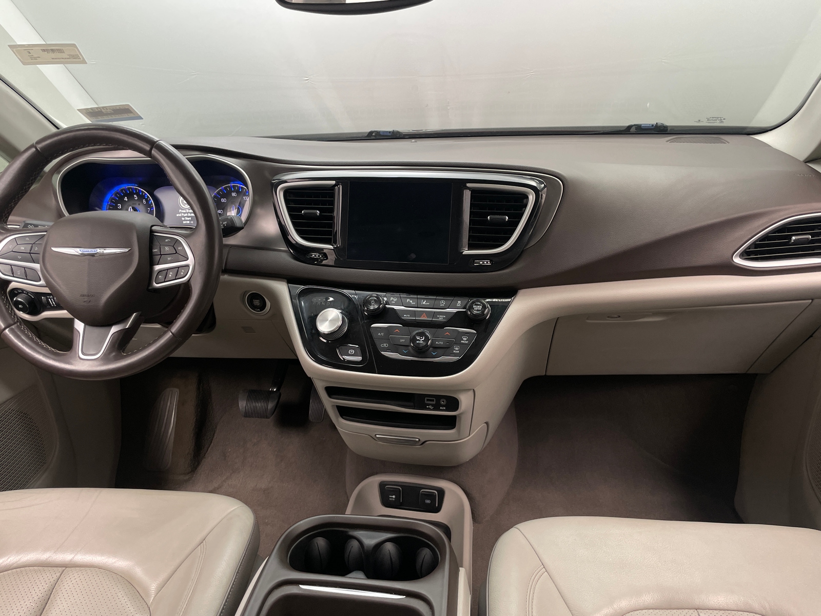 Thumbnail: 2018 Chrysler Pacifica - 2