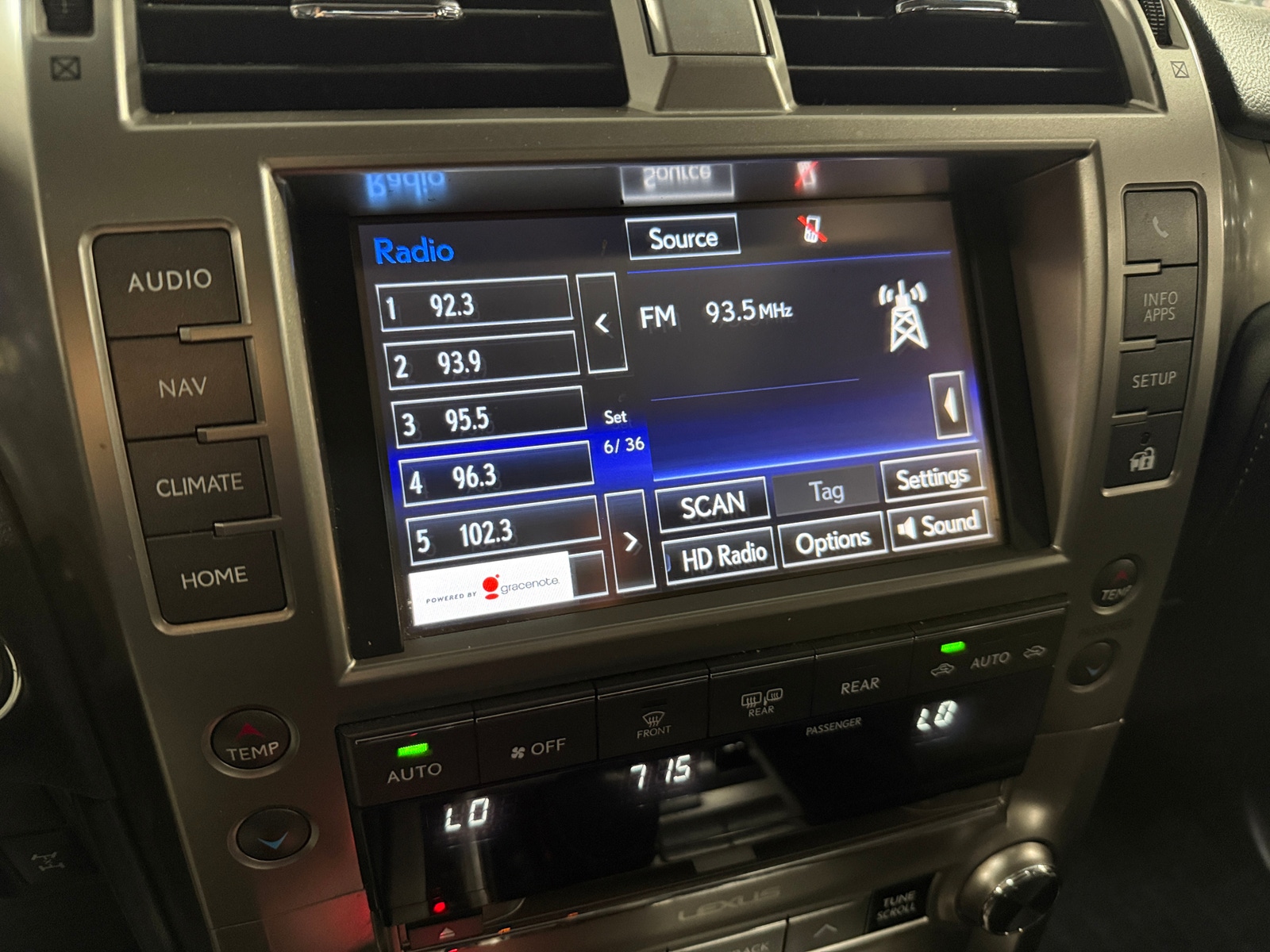Thumbnail: 2016 Lexus GX - 3