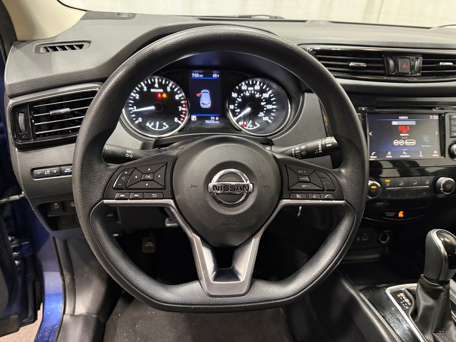 Thumbnail: 2021 Nissan Rogue Sport - 5