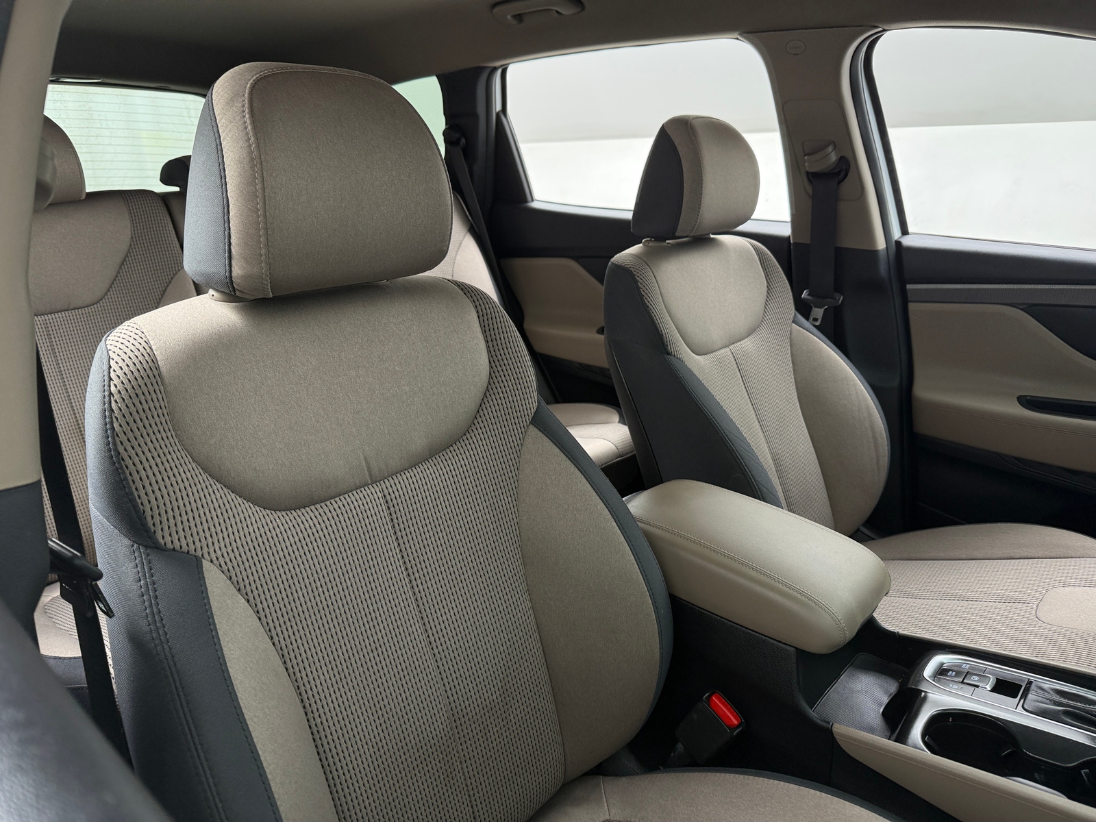 Thumbnail: 2020 Hyundai Santa Fe - 2