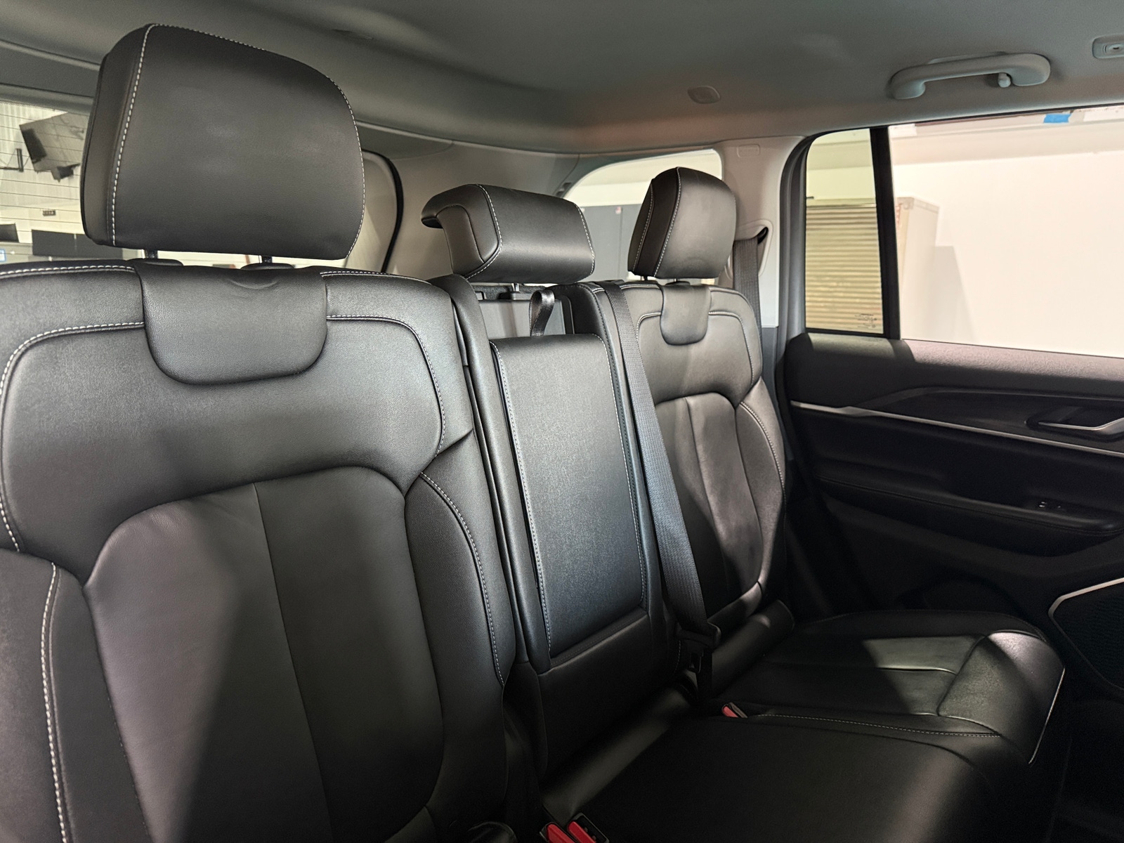 Thumbnail: 2023 Jeep Grand Cherokee - 5