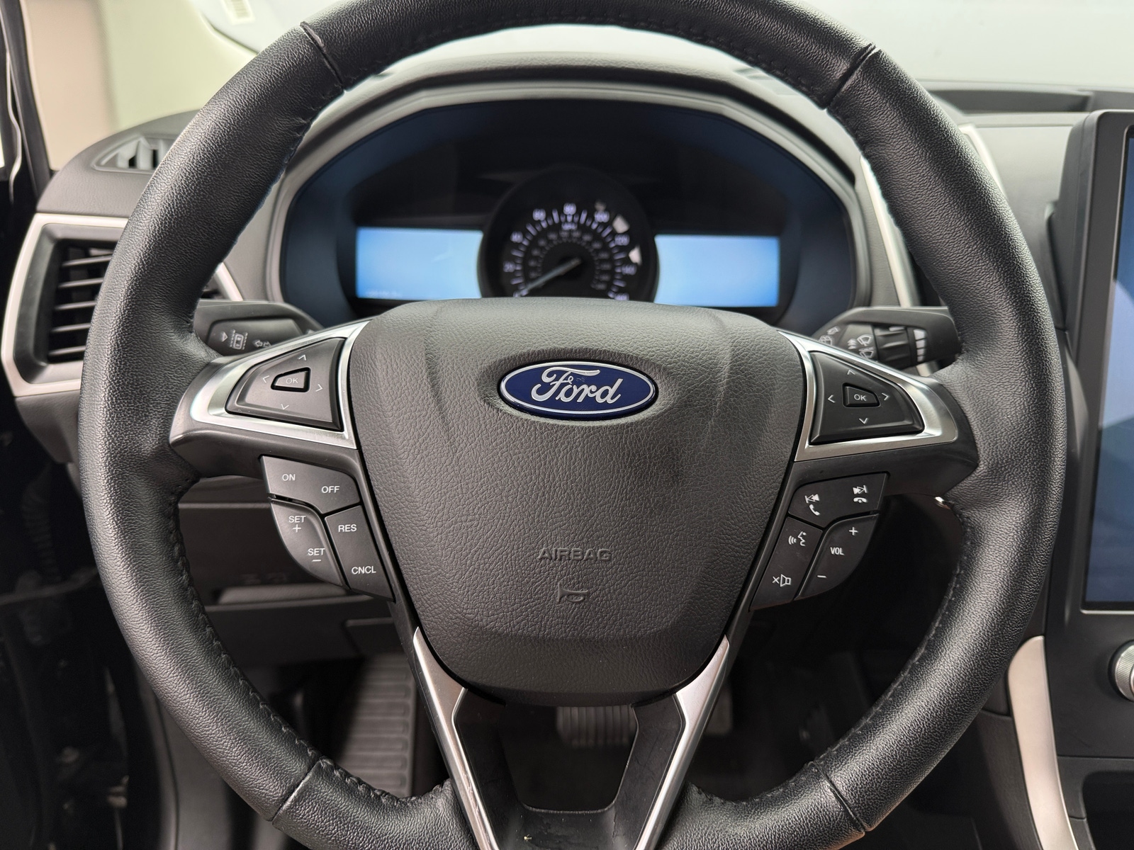 Thumbnail: 2024 Ford Edge - 4
