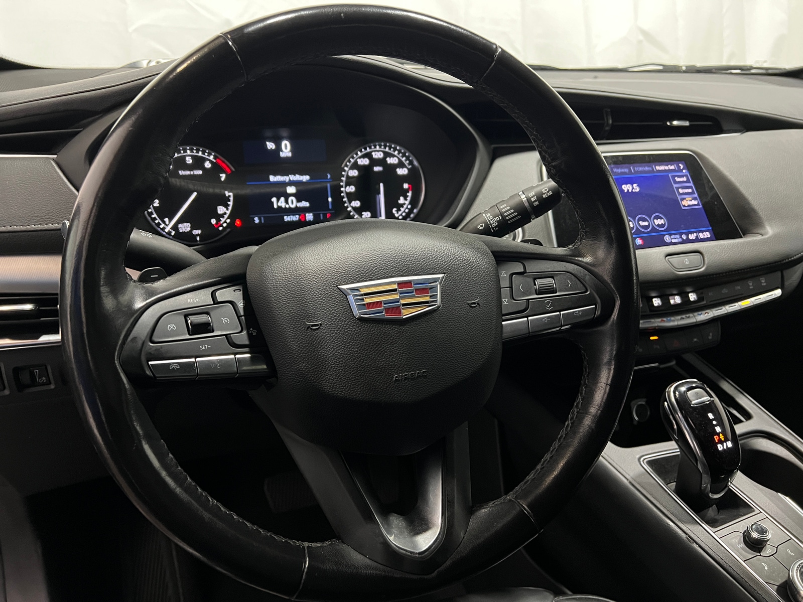 Thumbnail: 2023 Cadillac XT4 - 4