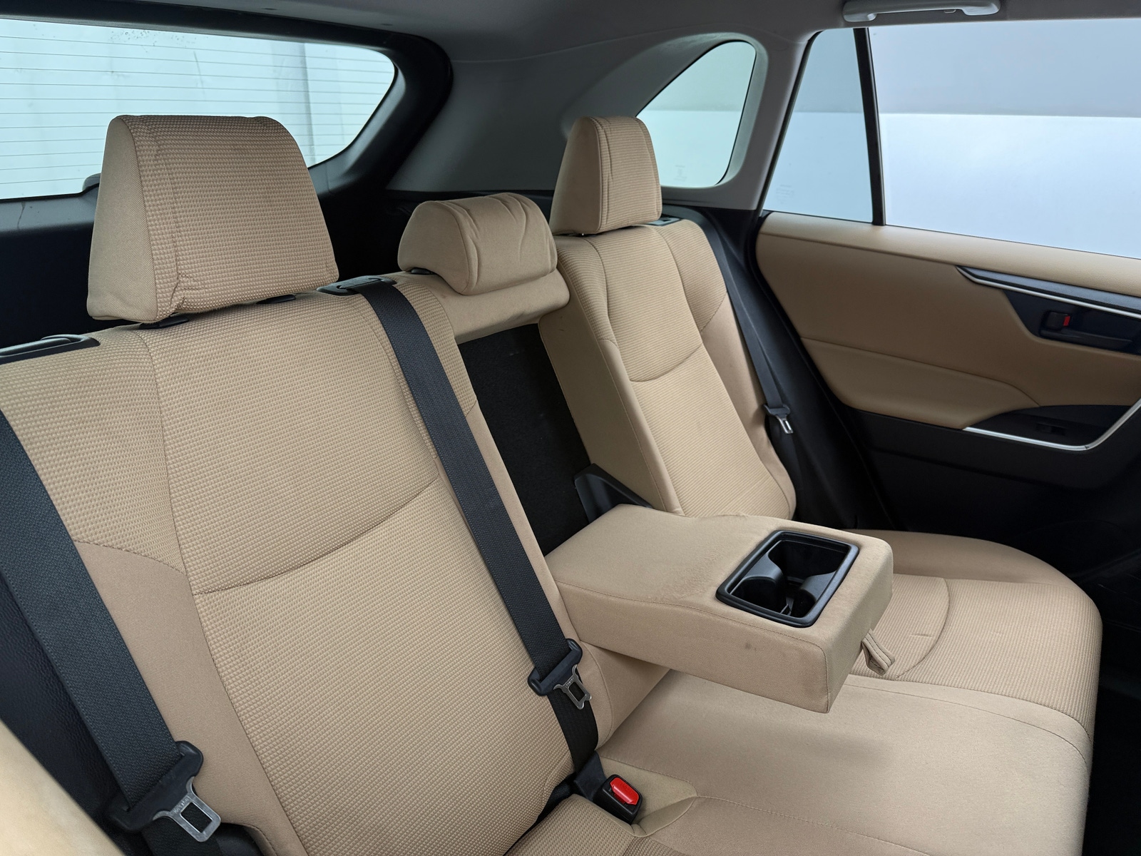 Thumbnail: 2019 Toyota RAV4 - 6