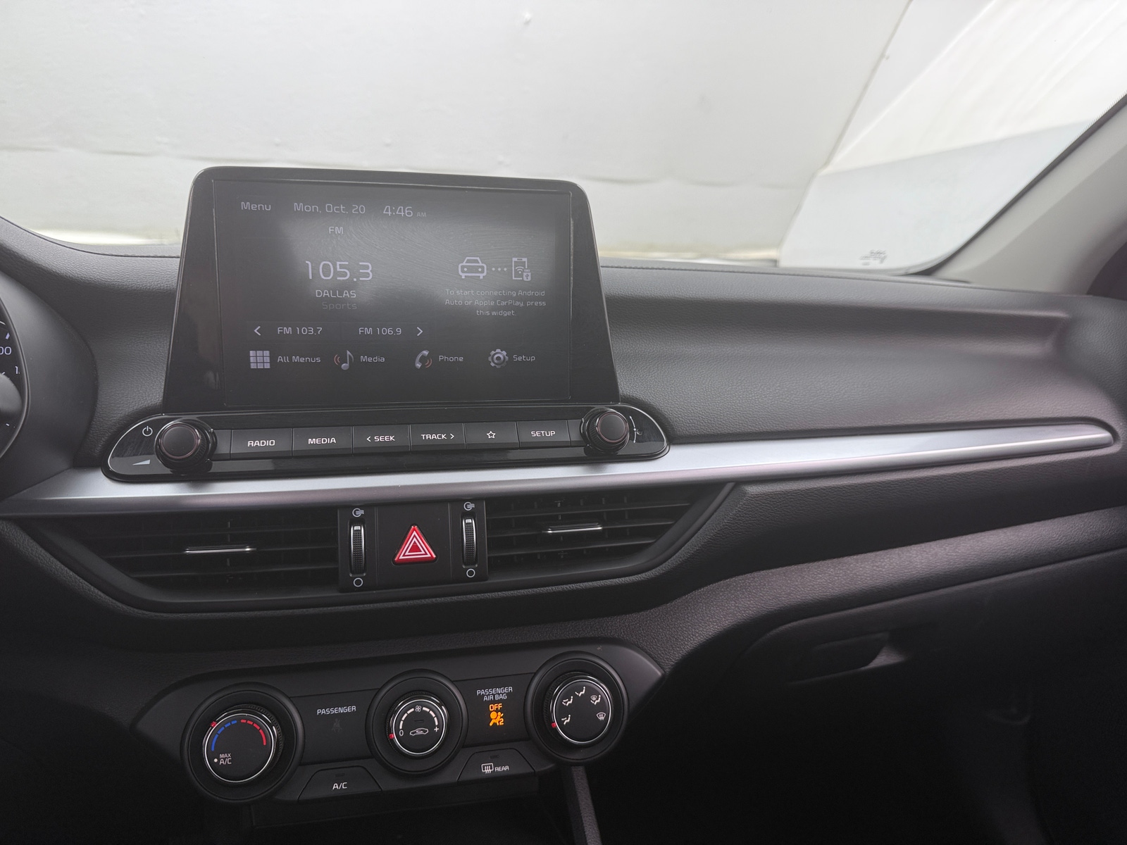 Thumbnail: 2024 Kia Forte - 4