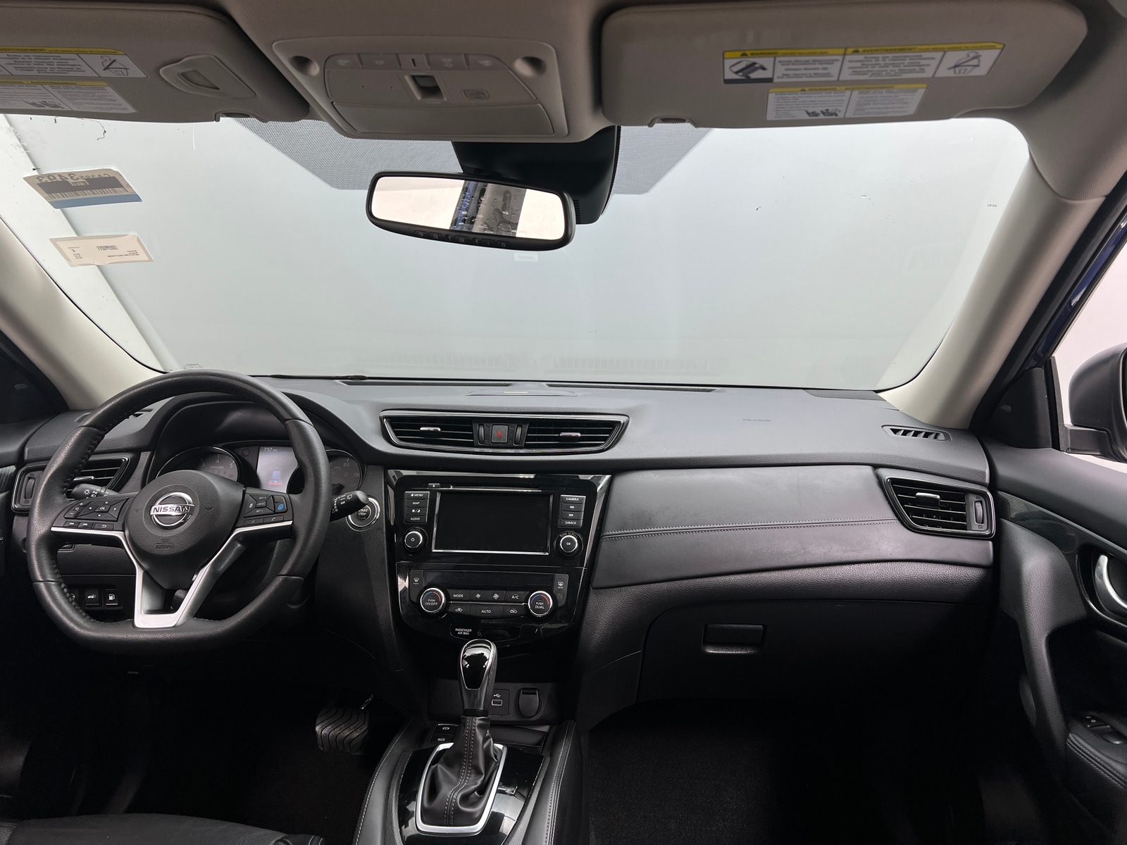 Thumbnail: 2019 Nissan Rogue - 2
