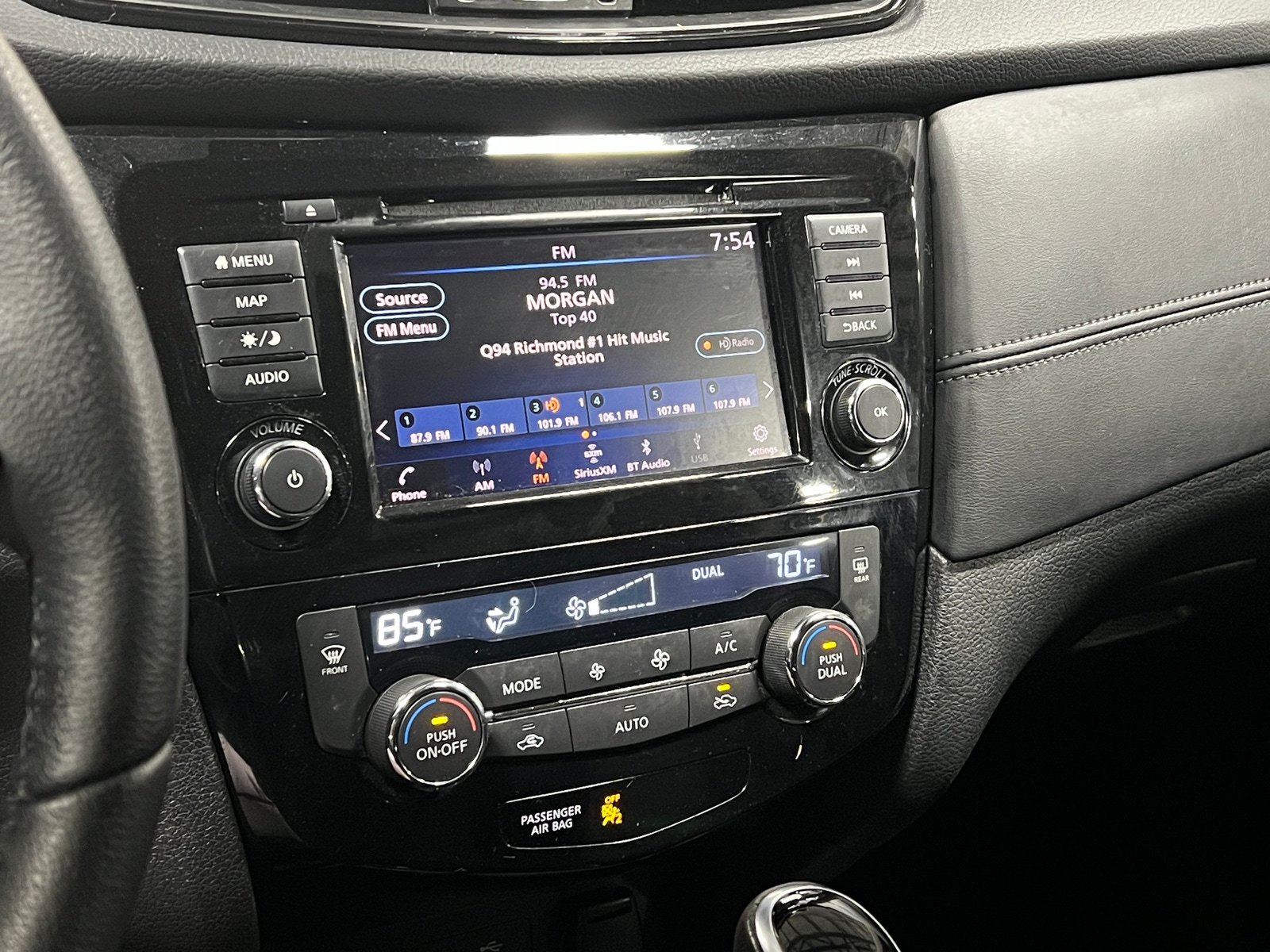 Thumbnail: 2019 Nissan Rogue - 3
