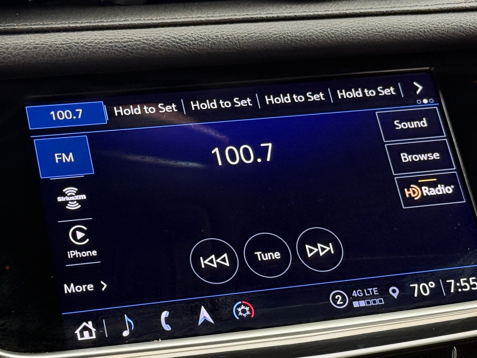 Thumbnail: 2023 Cadillac XT5 - 3