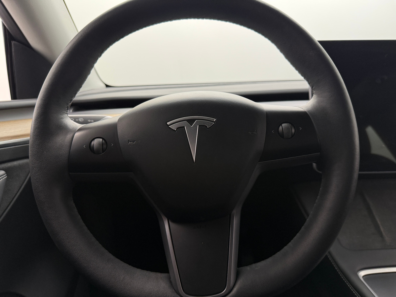 Thumbnail: 2023 Tesla Model Y - 4