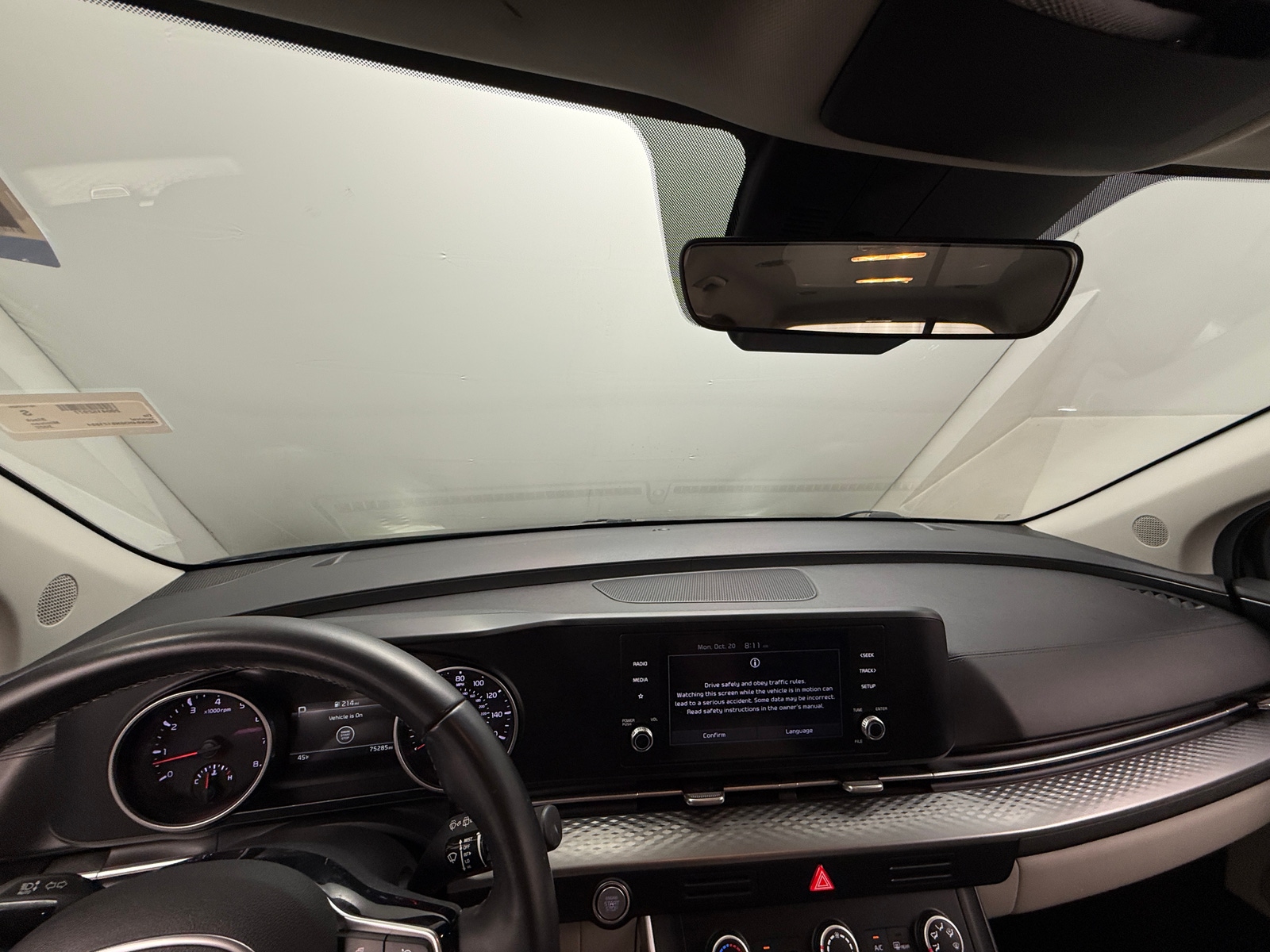 Thumbnail: 2022 Kia Carnival - 3