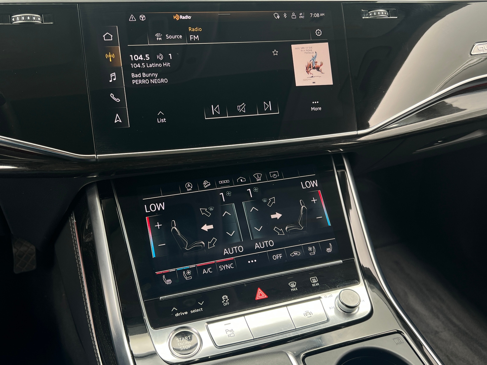 Thumbnail: 2022 Audi Q8 - 3
