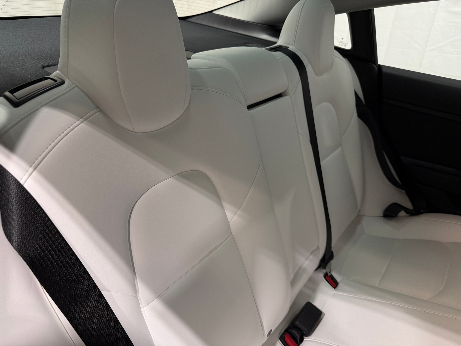 Thumbnail: 2022 Tesla Model 3 - 5
