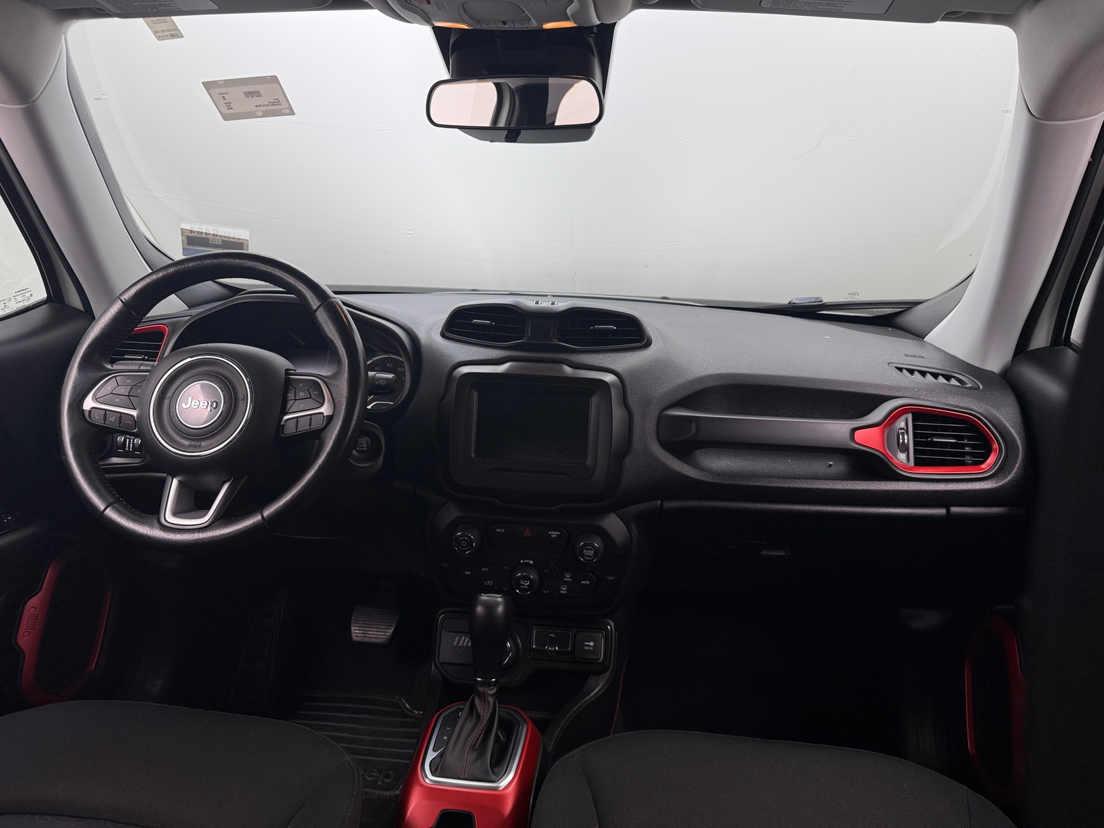 Thumbnail: 2020 Jeep Renegade - 3