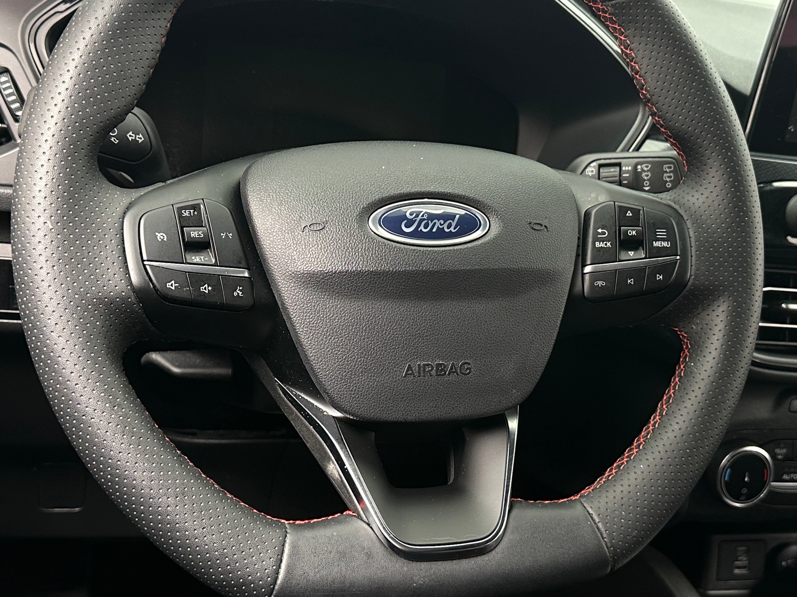 Thumbnail: 2023 Ford Escape - 5