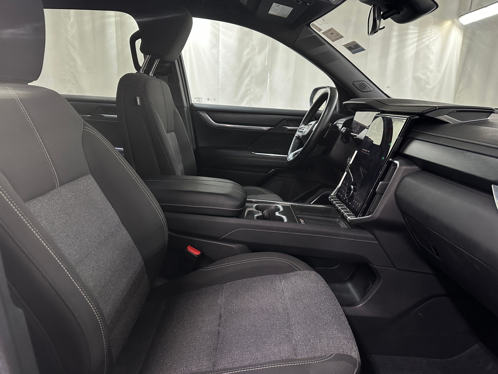 Thumbnail: 2025 GMC Acadia - 2