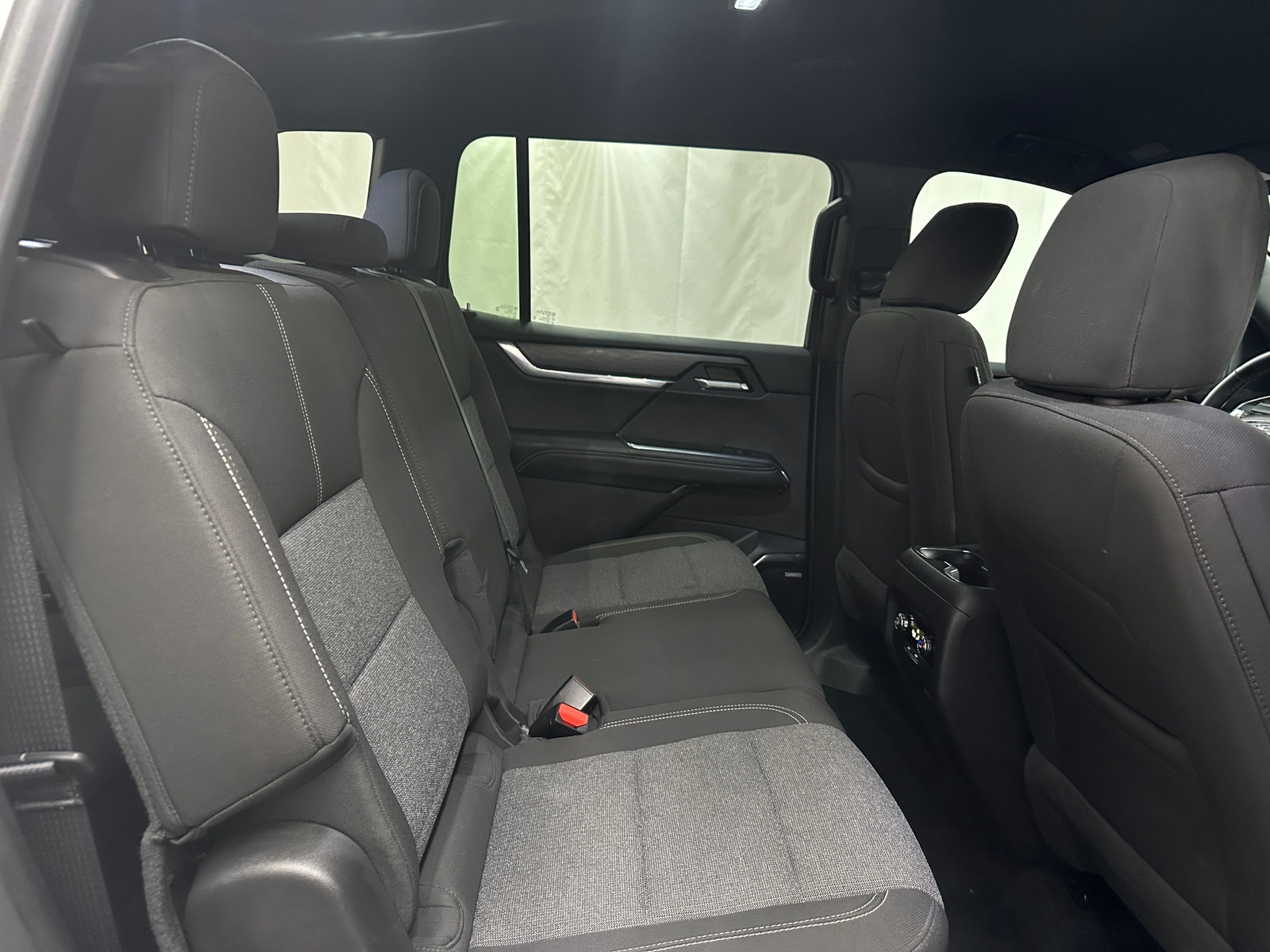 Thumbnail: 2025 GMC Acadia - 6