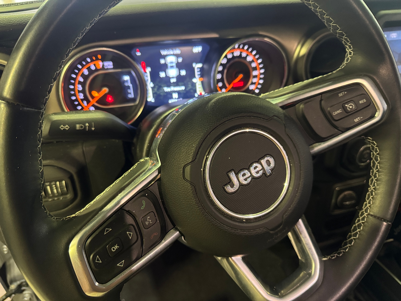 Thumbnail: 2020 Jeep Gladiator - 5