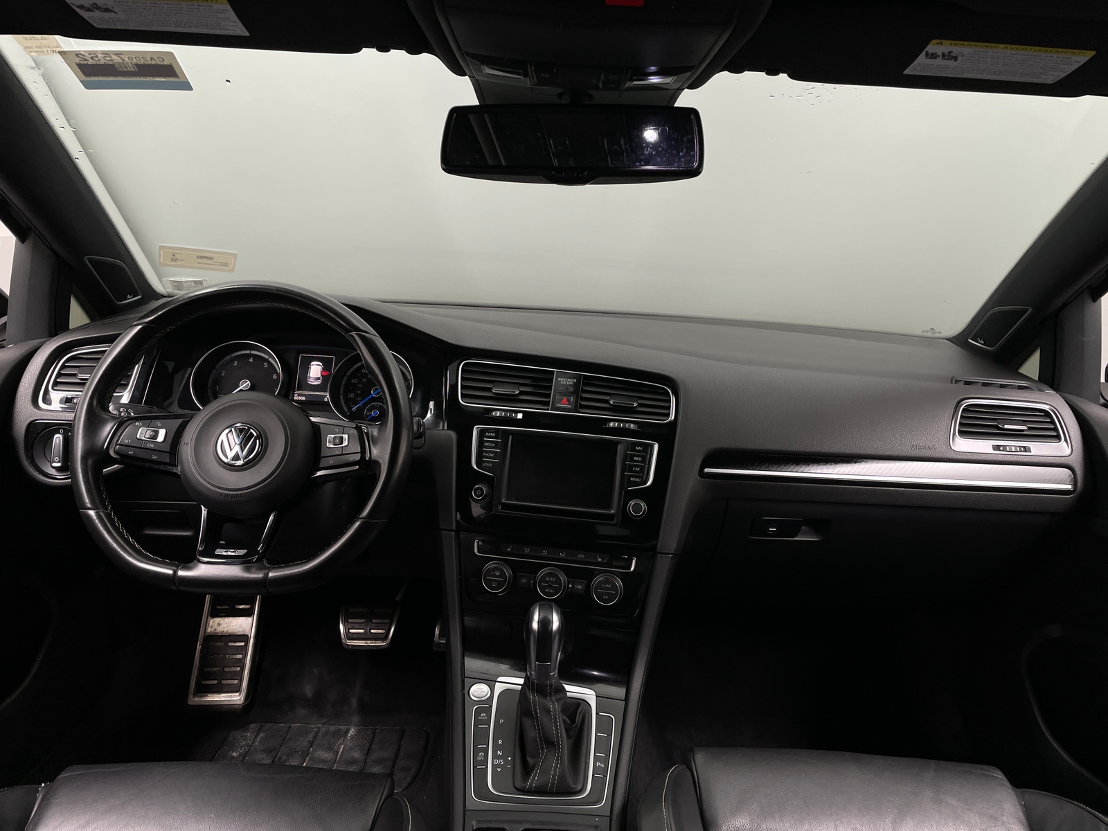 Thumbnail: 2016 Volkswagen Golf - 2