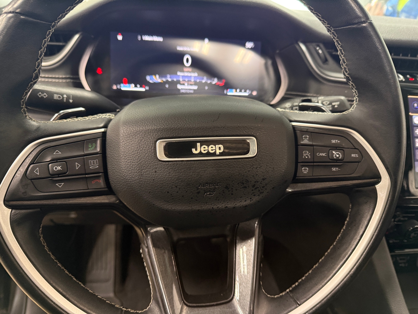 Thumbnail: 2022 Jeep Grand Cherokee L - 5