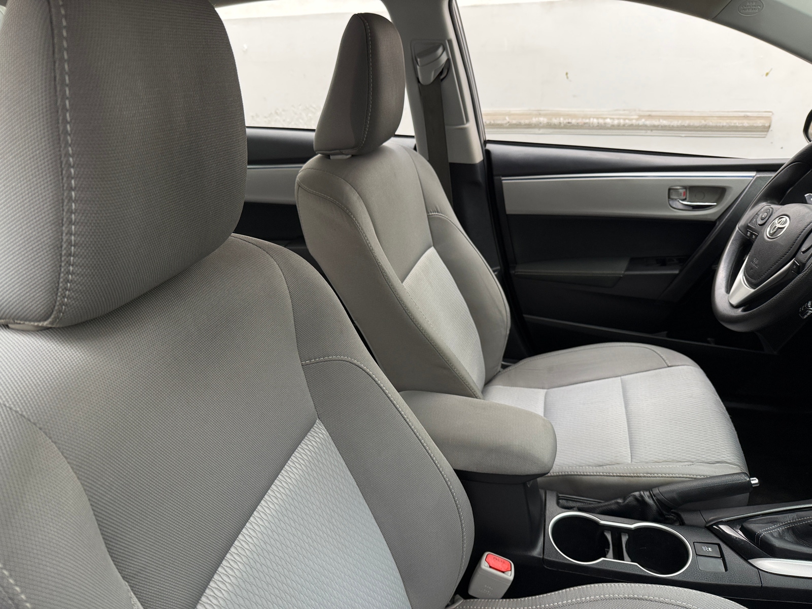 Thumbnail: 2016 Toyota Corolla - 2
