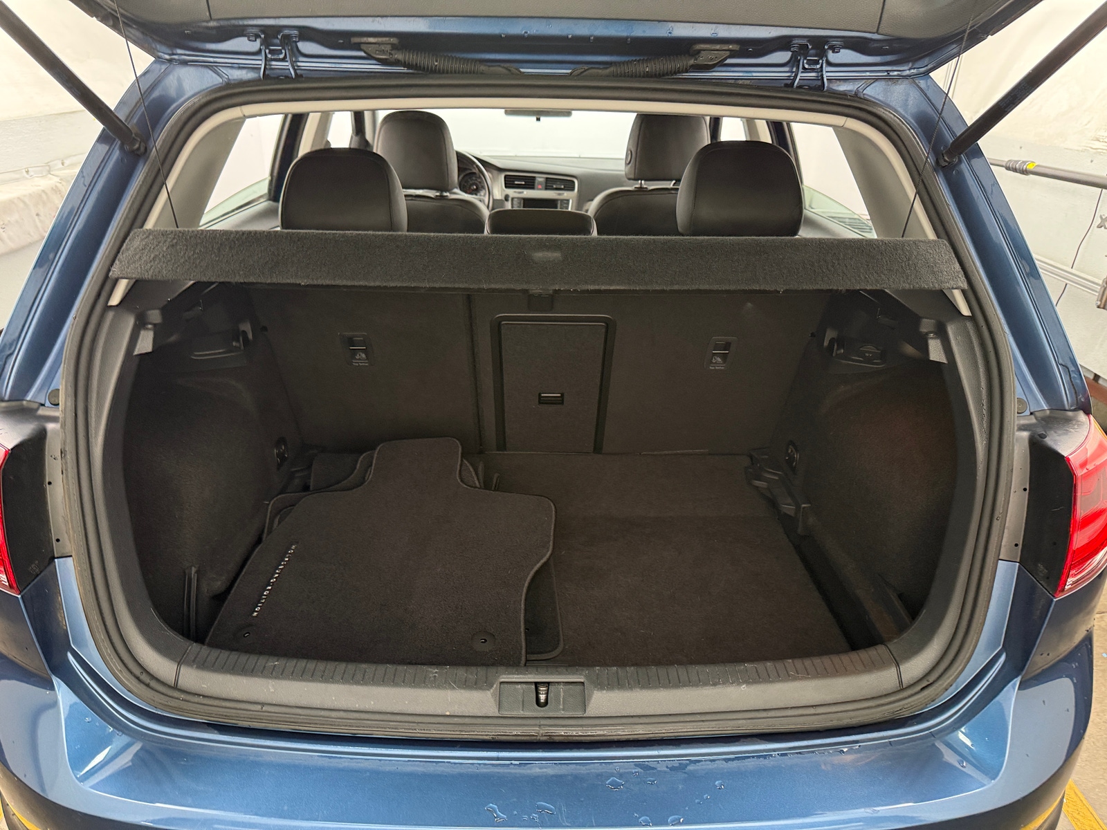 Thumbnail: 2017 Volkswagen Golf - 7